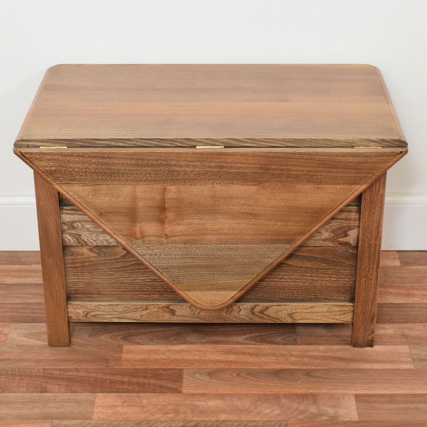 Ercol 'Warwick' TV Cabinet