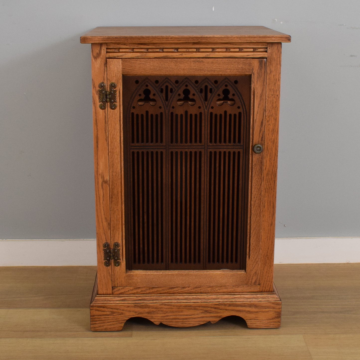 Old Charm Oak Cabinet