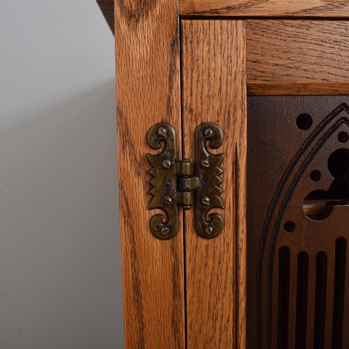 Old Charm Oak Cabinet