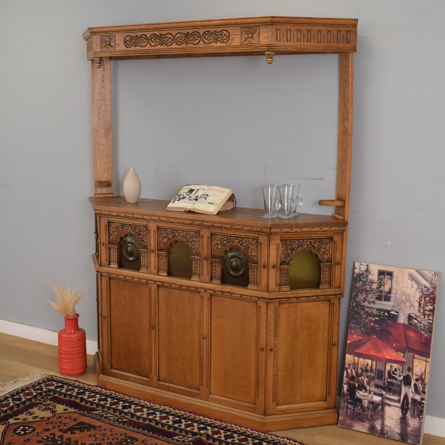 'Old Charm' Oak Bar