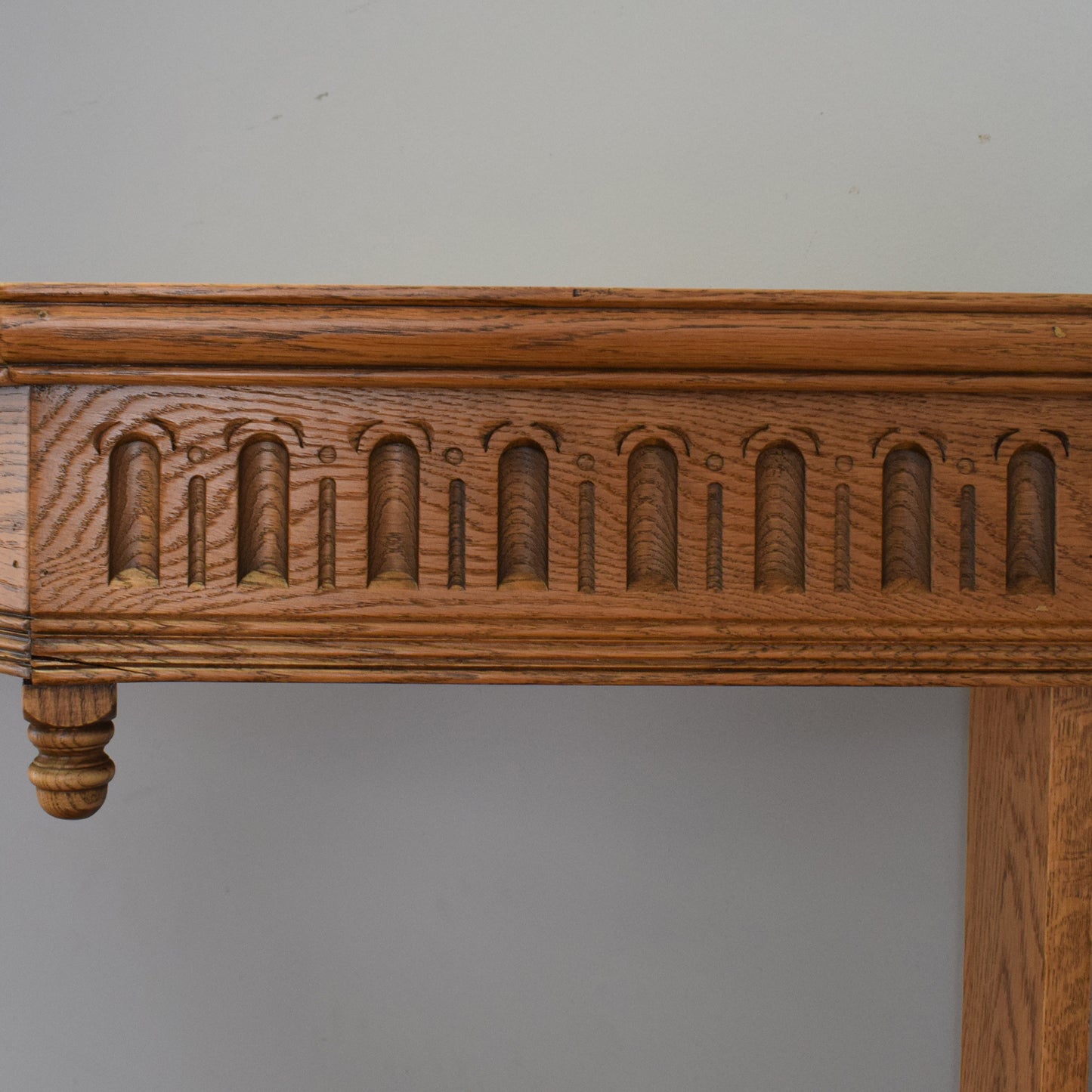 'Old Charm' Oak Bar