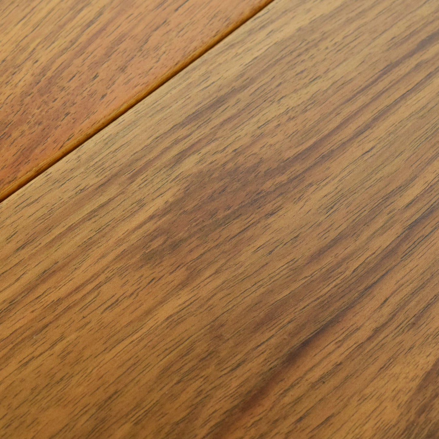 Queen Ann Draw-Leaf Table and Four Chairs