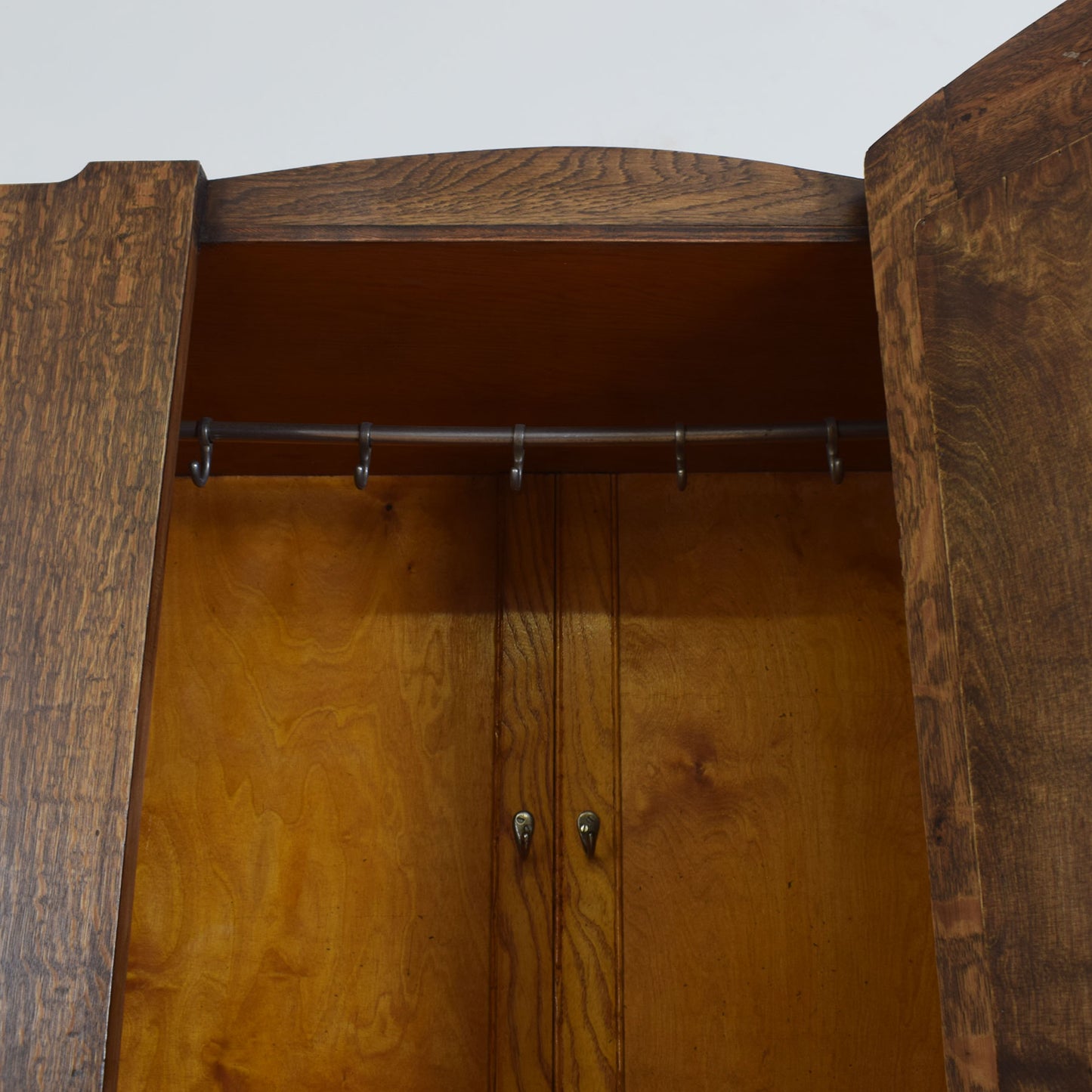 Oak Hallrobe