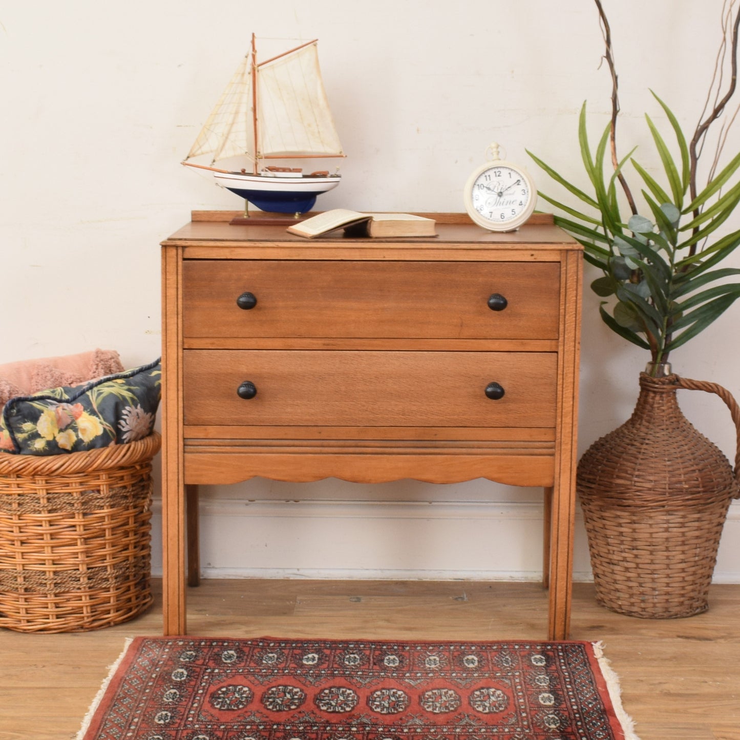 Oak Veneer Chest Of Drawers