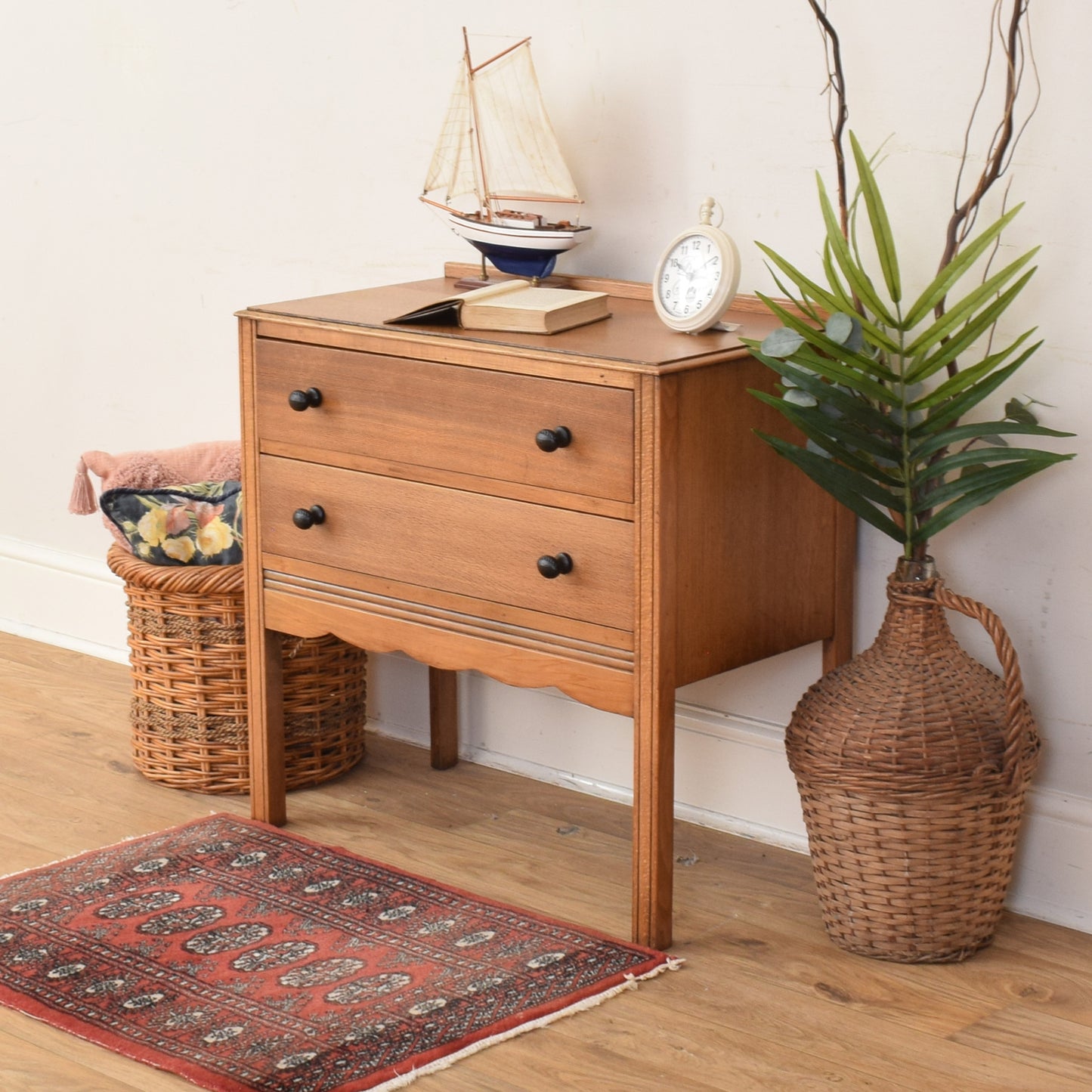 Oak Veneer Chest Of Drawers
