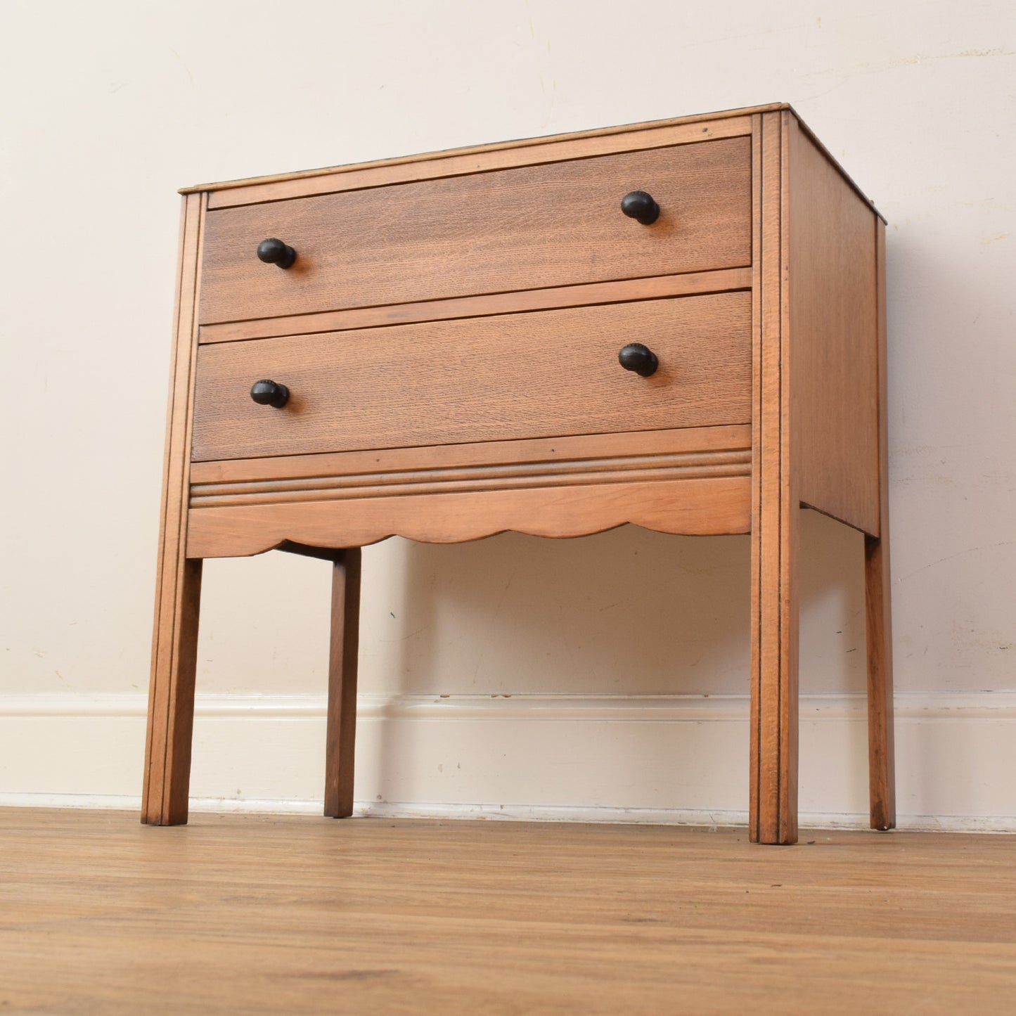 Oak Veneer Chest Of Drawers