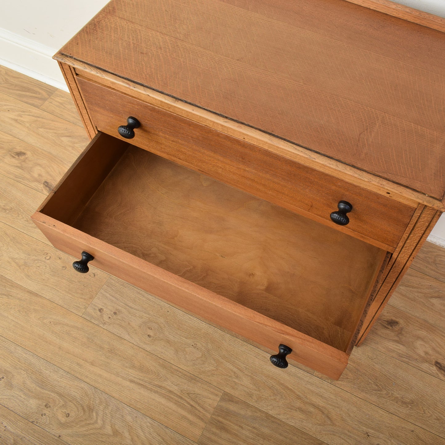 Oak Veneer Chest Of Drawers