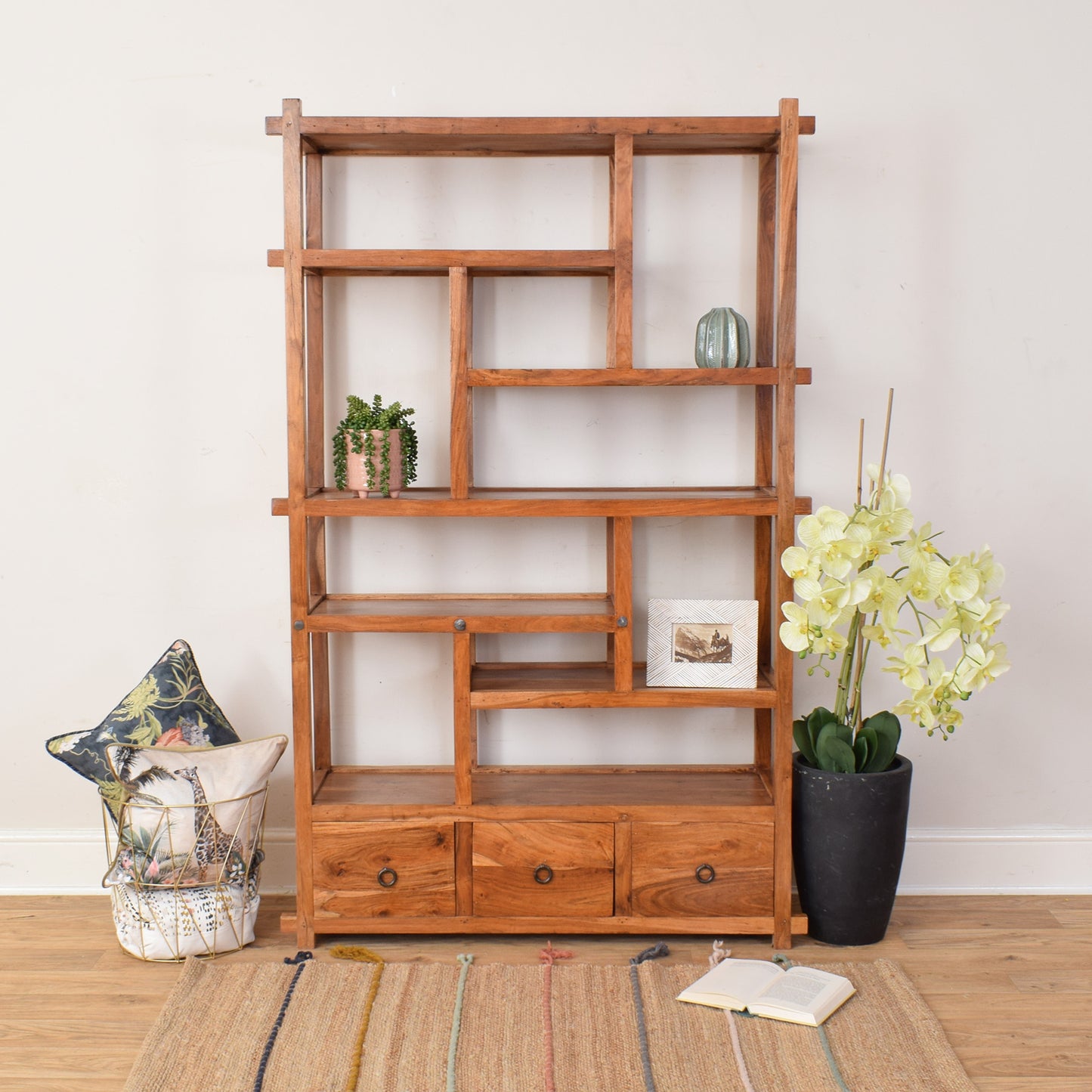 Sheesham Display Unit