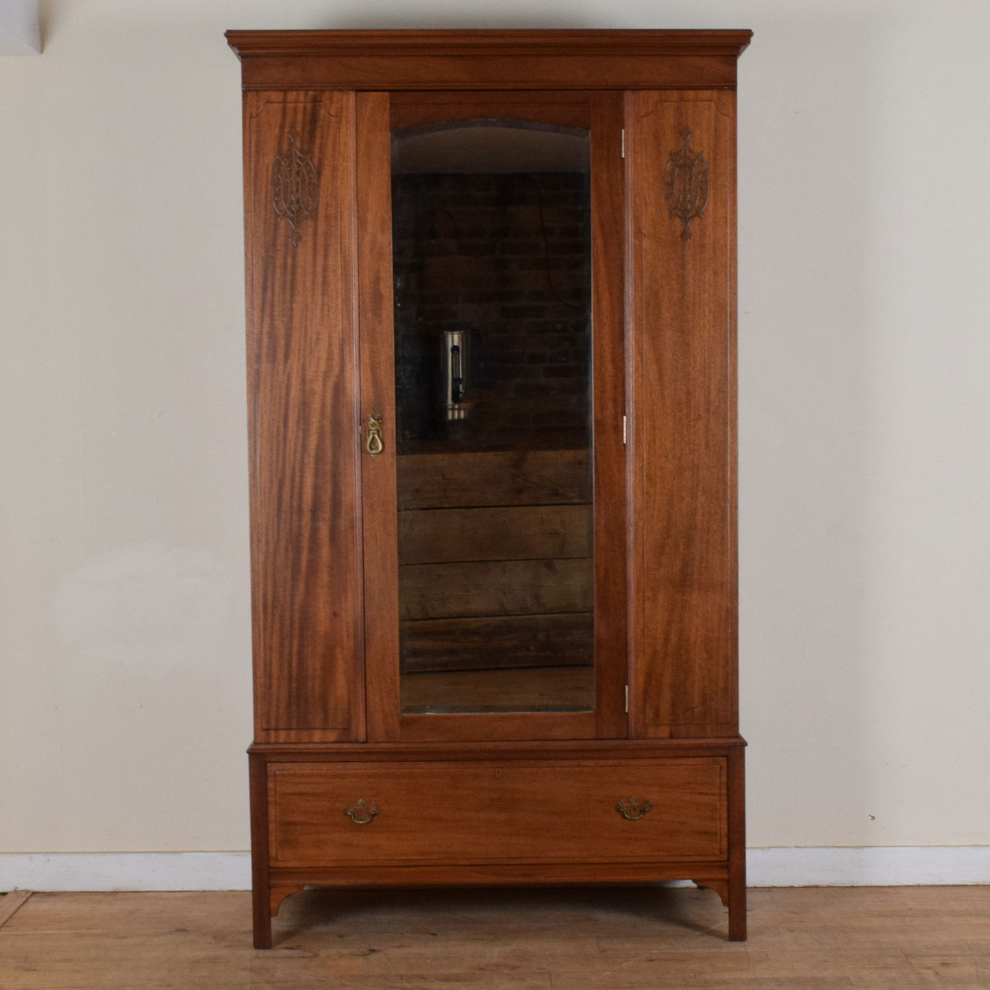 Mirrored Mahogany Hallrobe