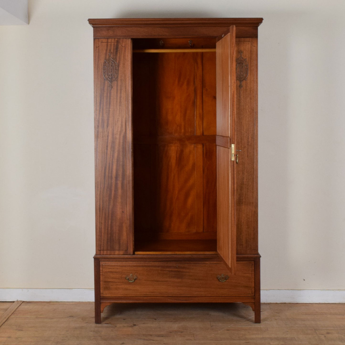 Mirrored Mahogany Hallrobe