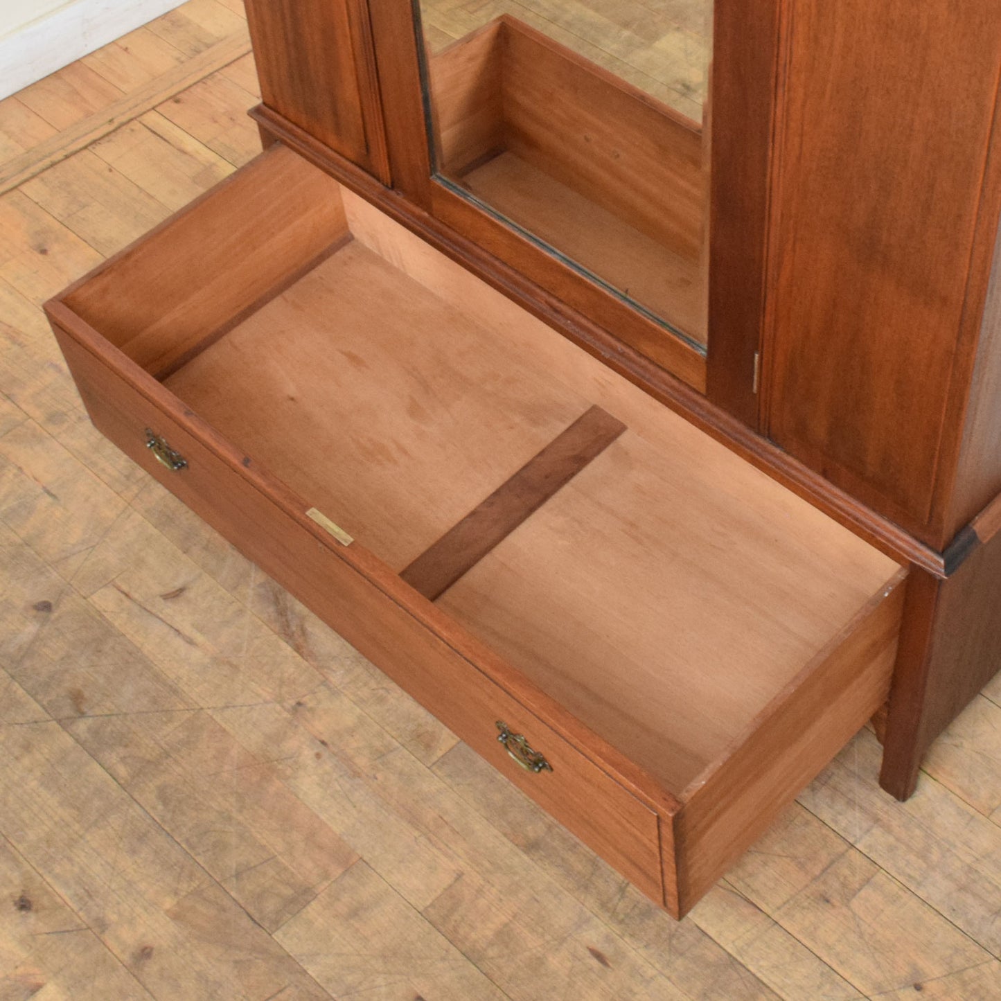 Mirrored Mahogany Hallrobe