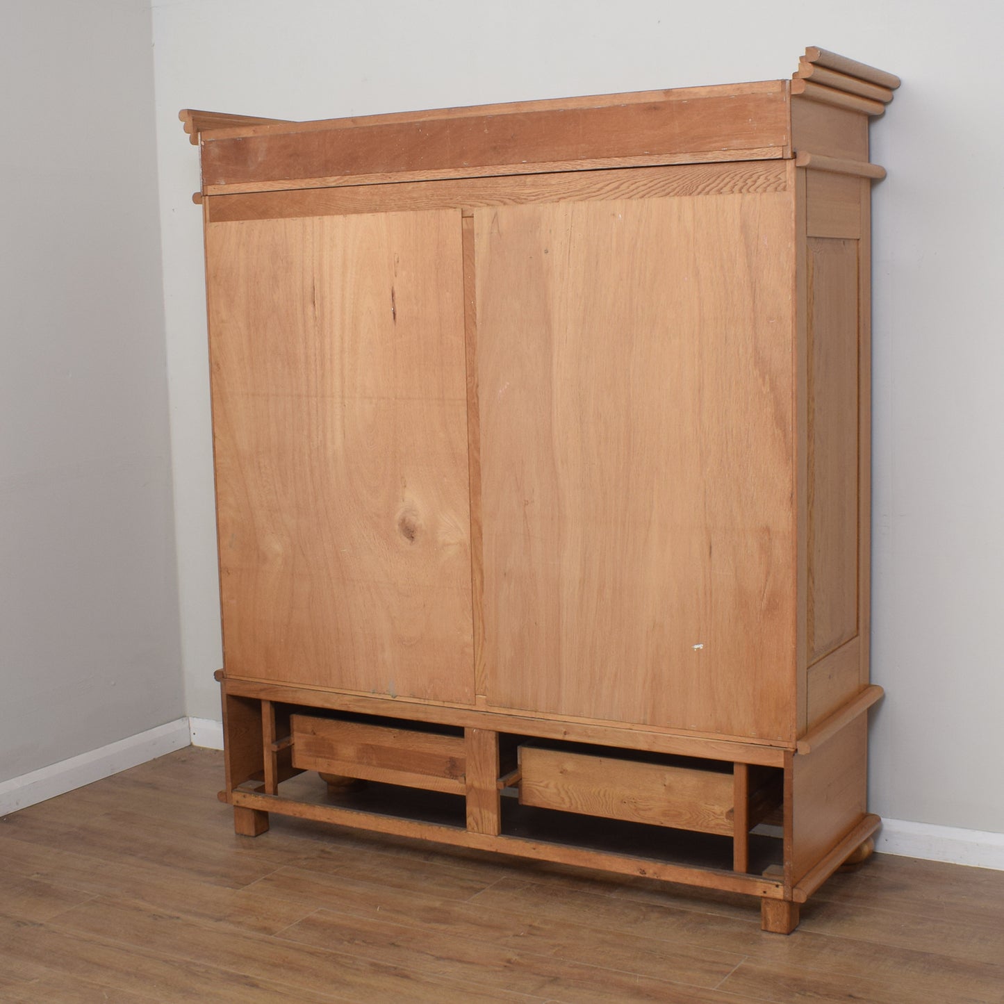 Oak Storage Linen Cabinet