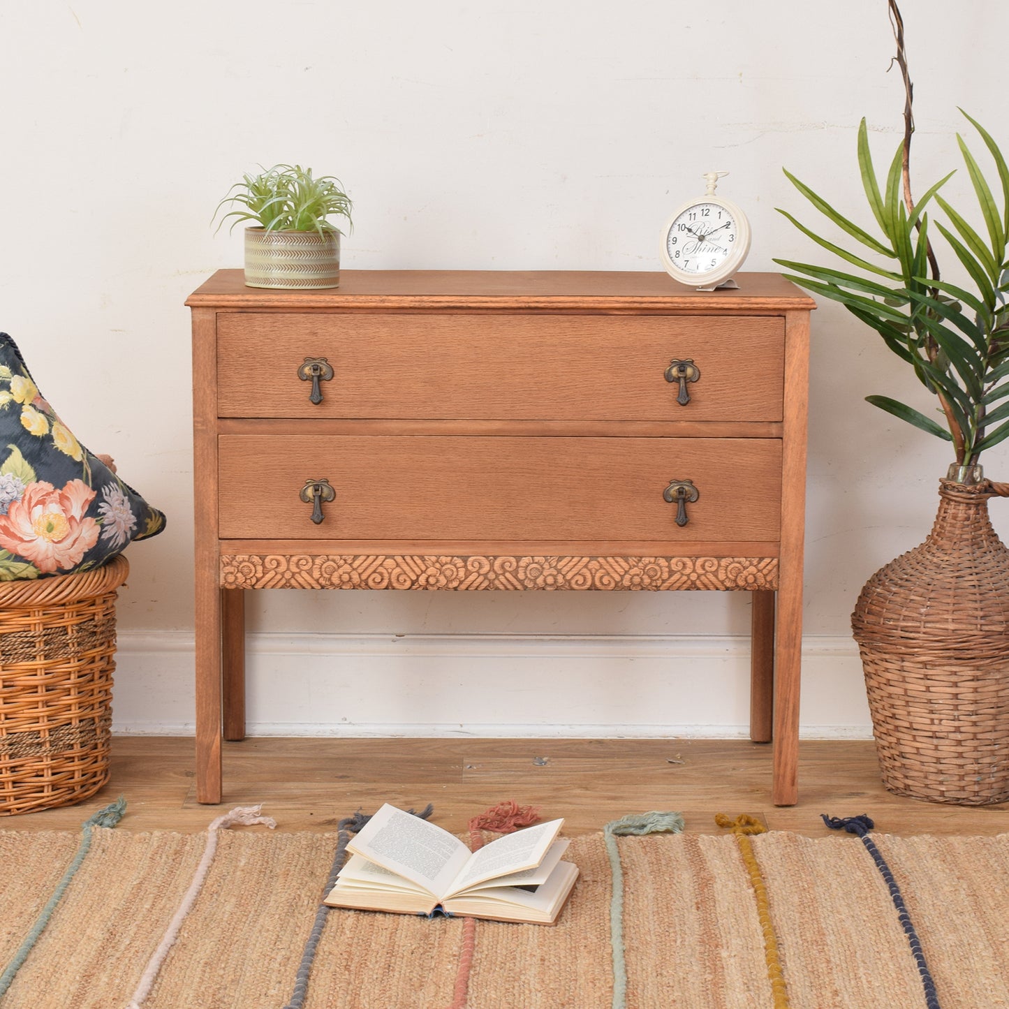 Oak Veneer Chest Of Drawers