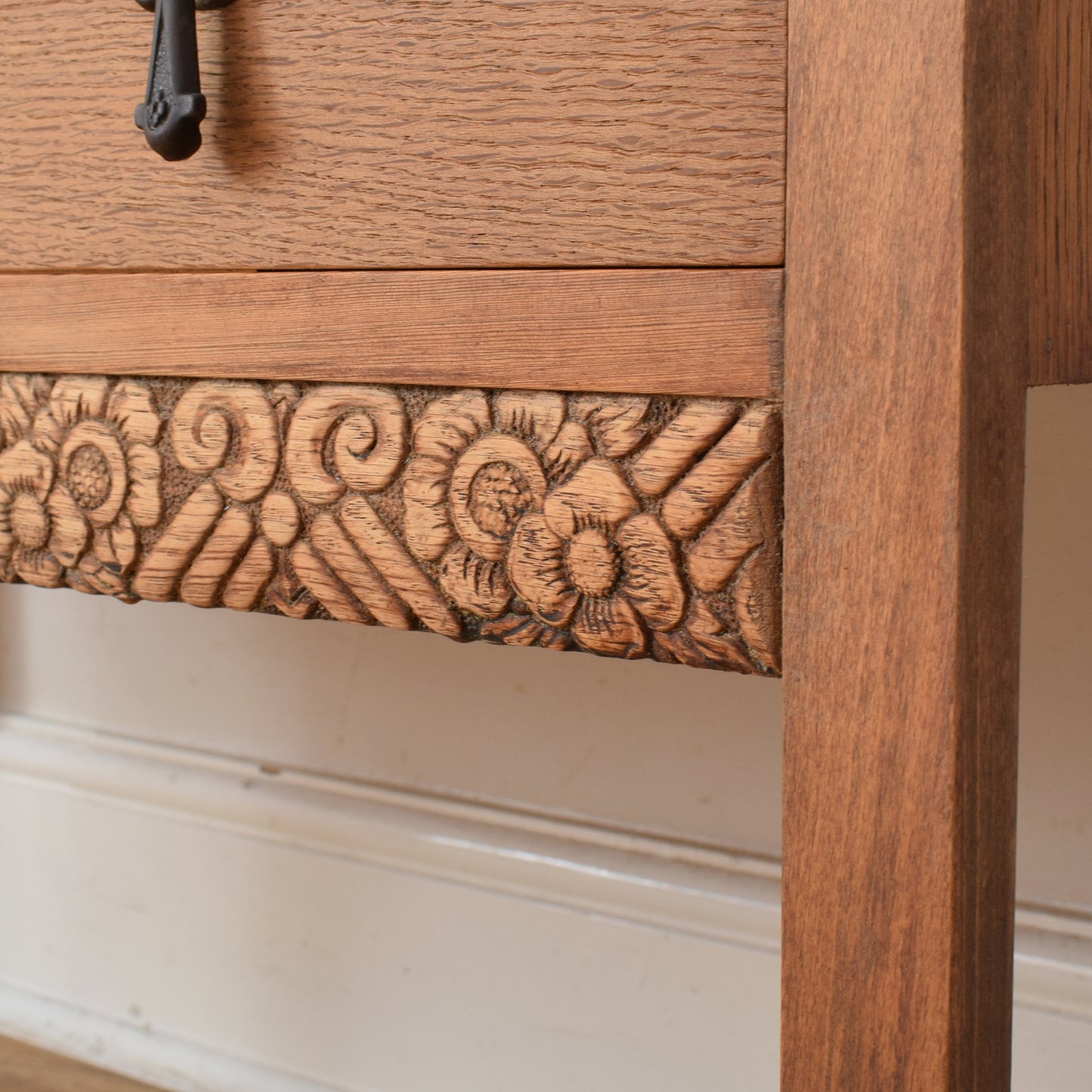 Oak Veneer Chest Of Drawers
