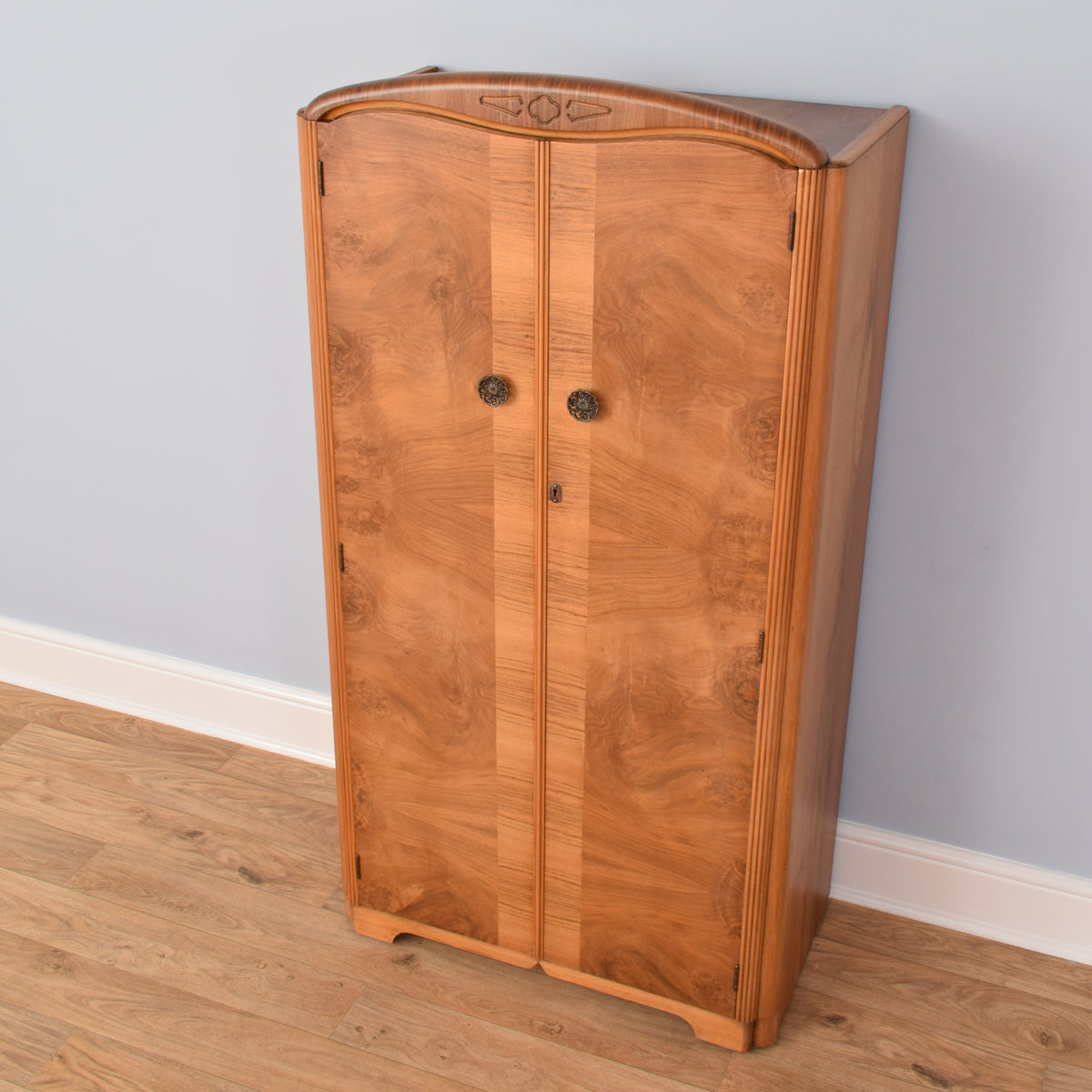 Mahogany Hallrobe