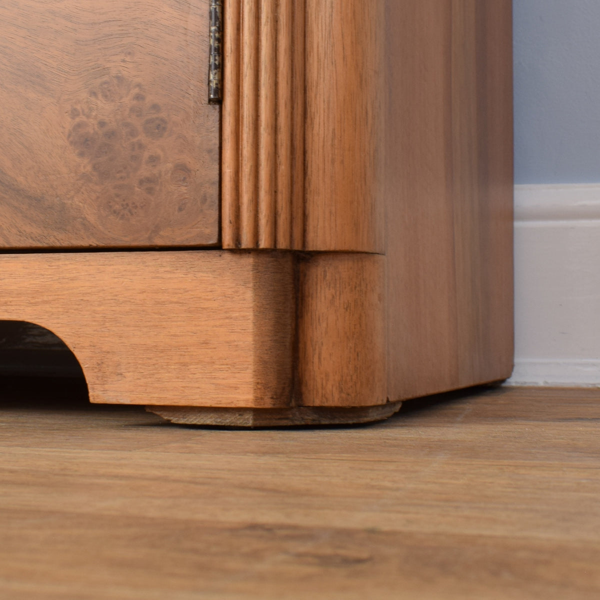 Mahogany Hallrobe
