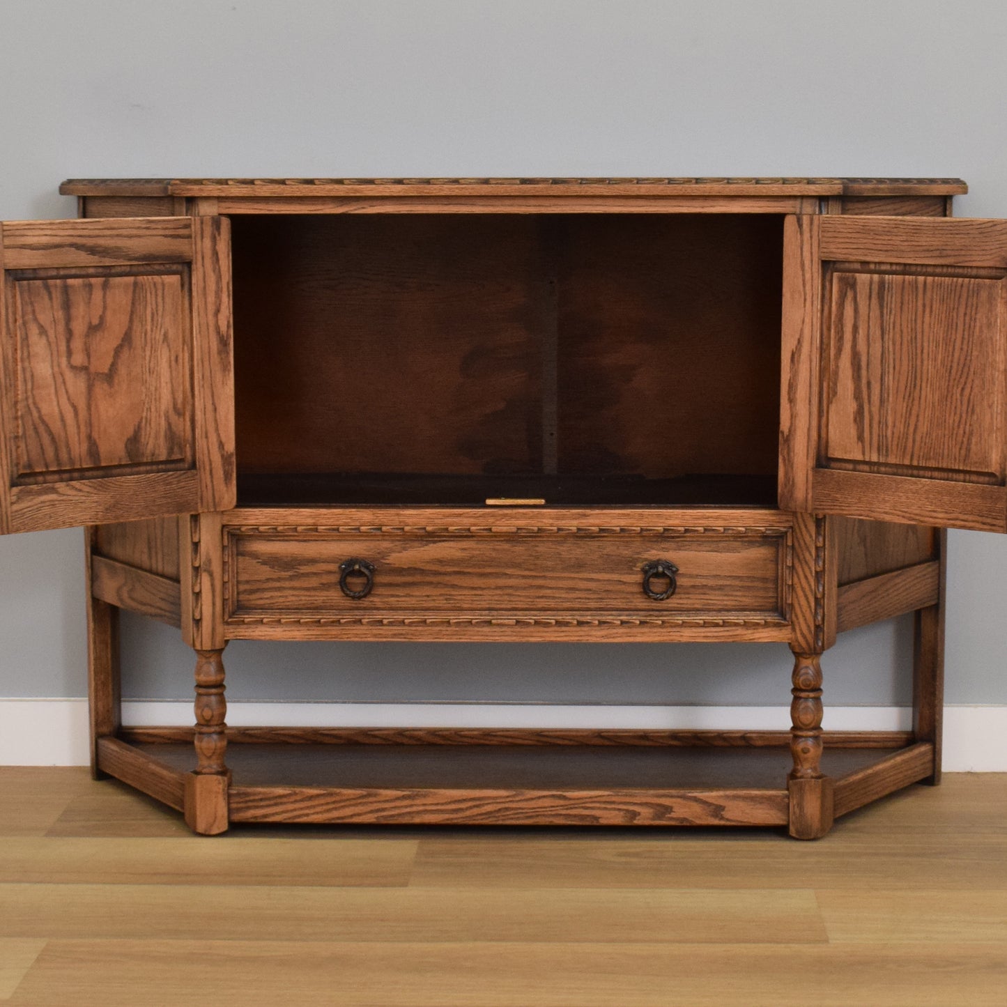 Large Oak Canted Hall Unit