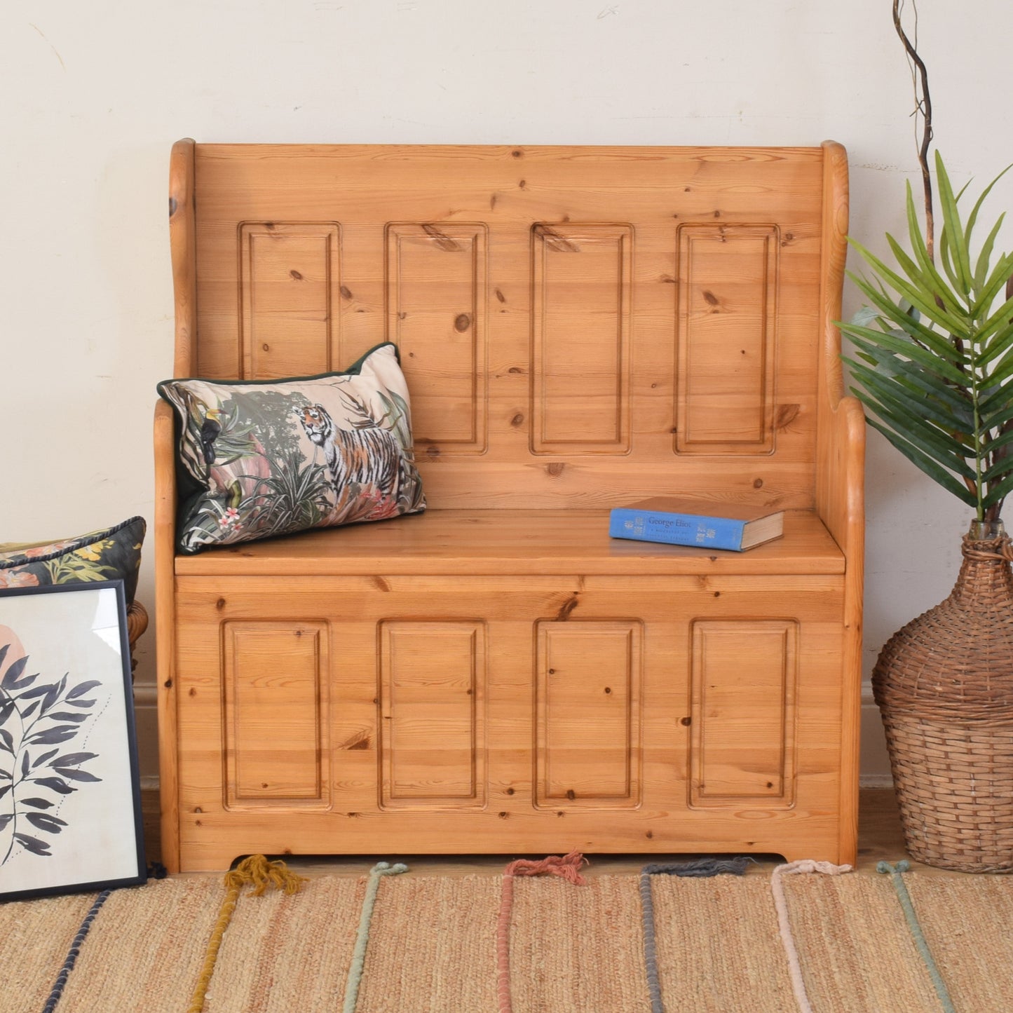 Pine Settle