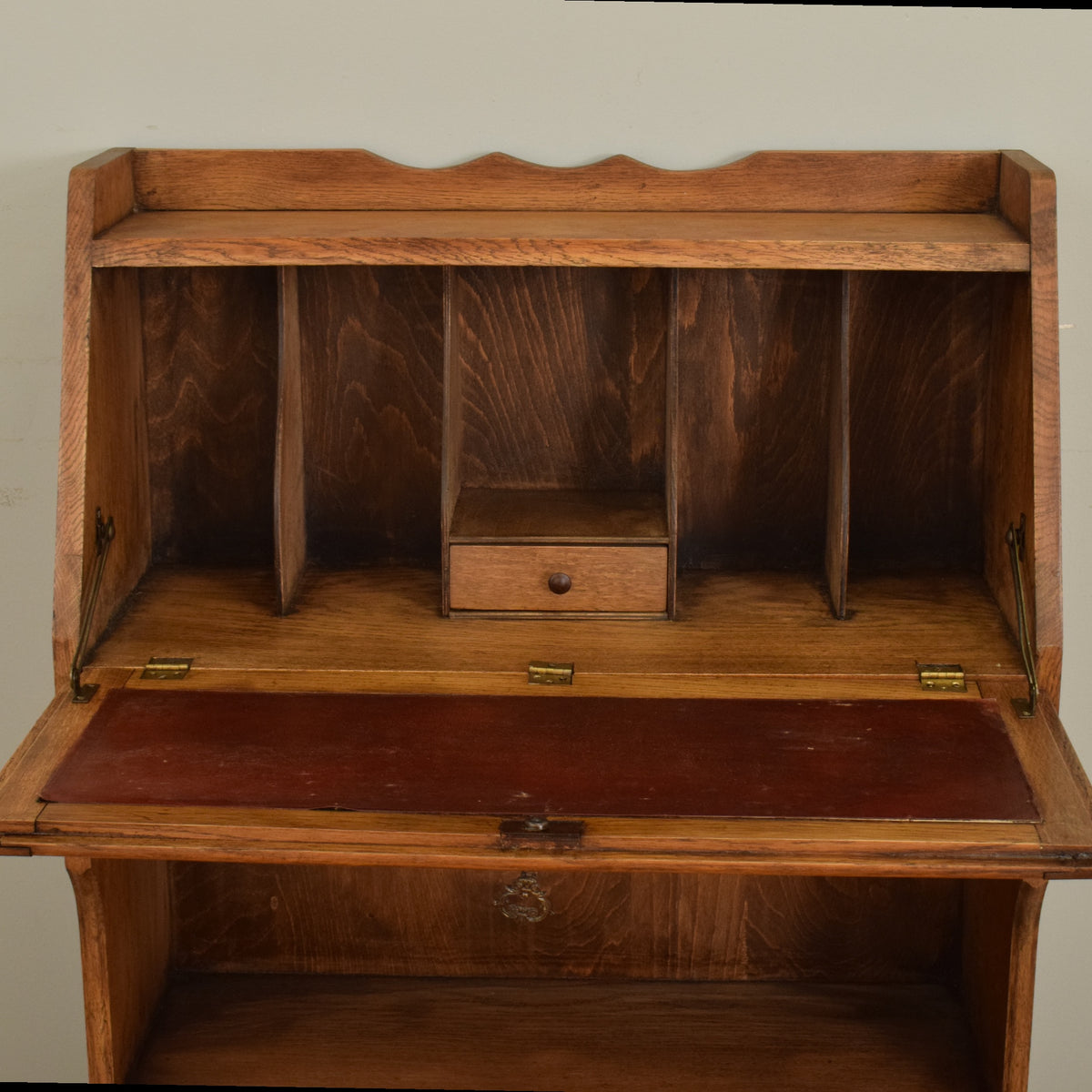 Oak Students Bureau