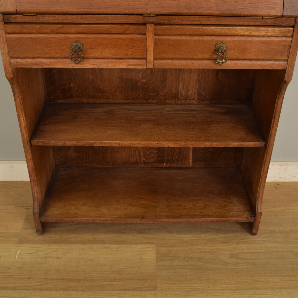 Oak Students Bureau
