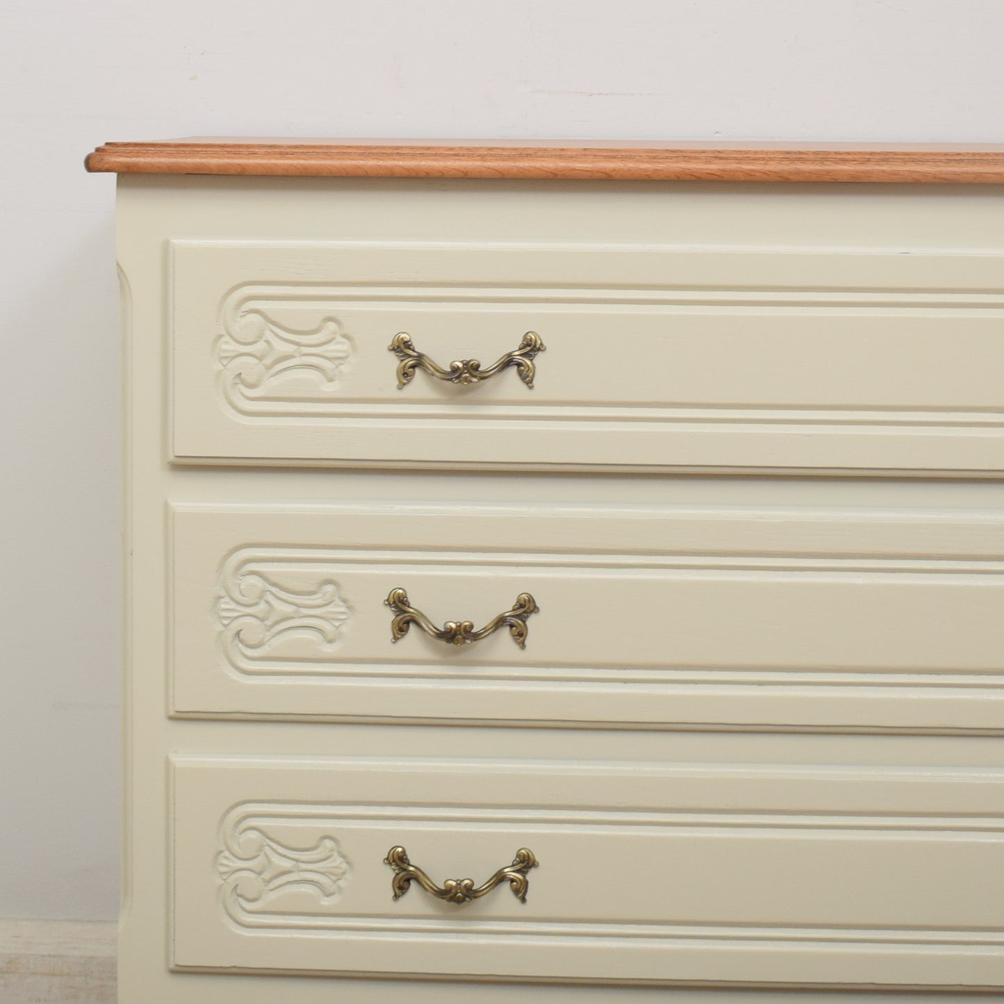 French Chest of Drawers