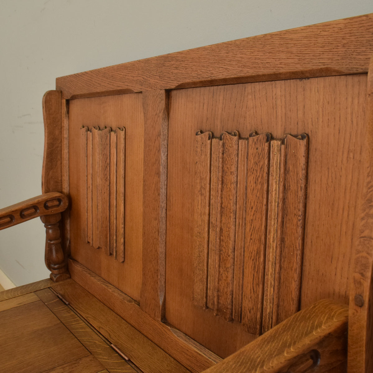 Linenfold monks bench