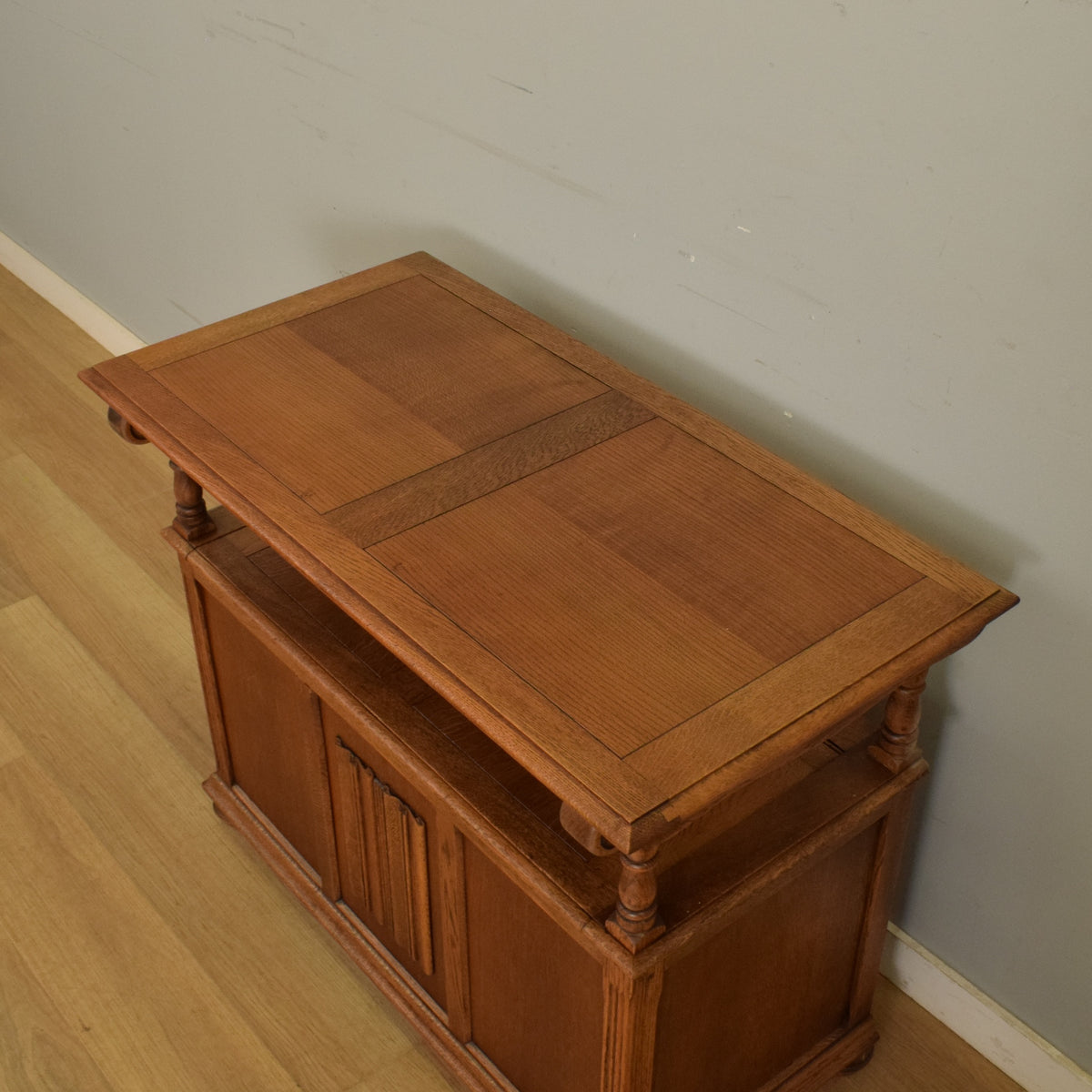 Linenfold monks bench