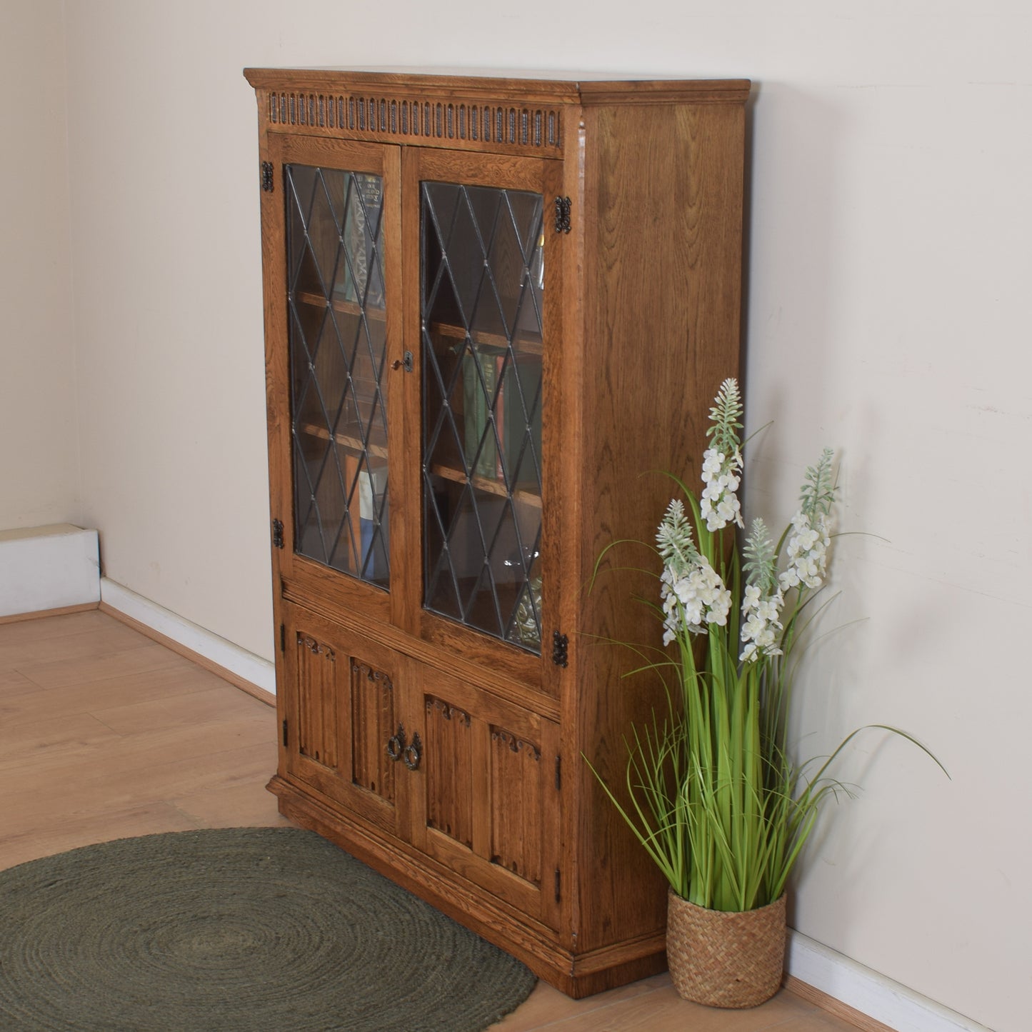 Linenfold Glazed Cabinet