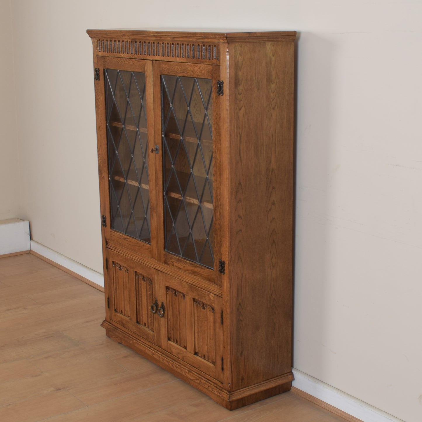 Linenfold Glazed Cabinet