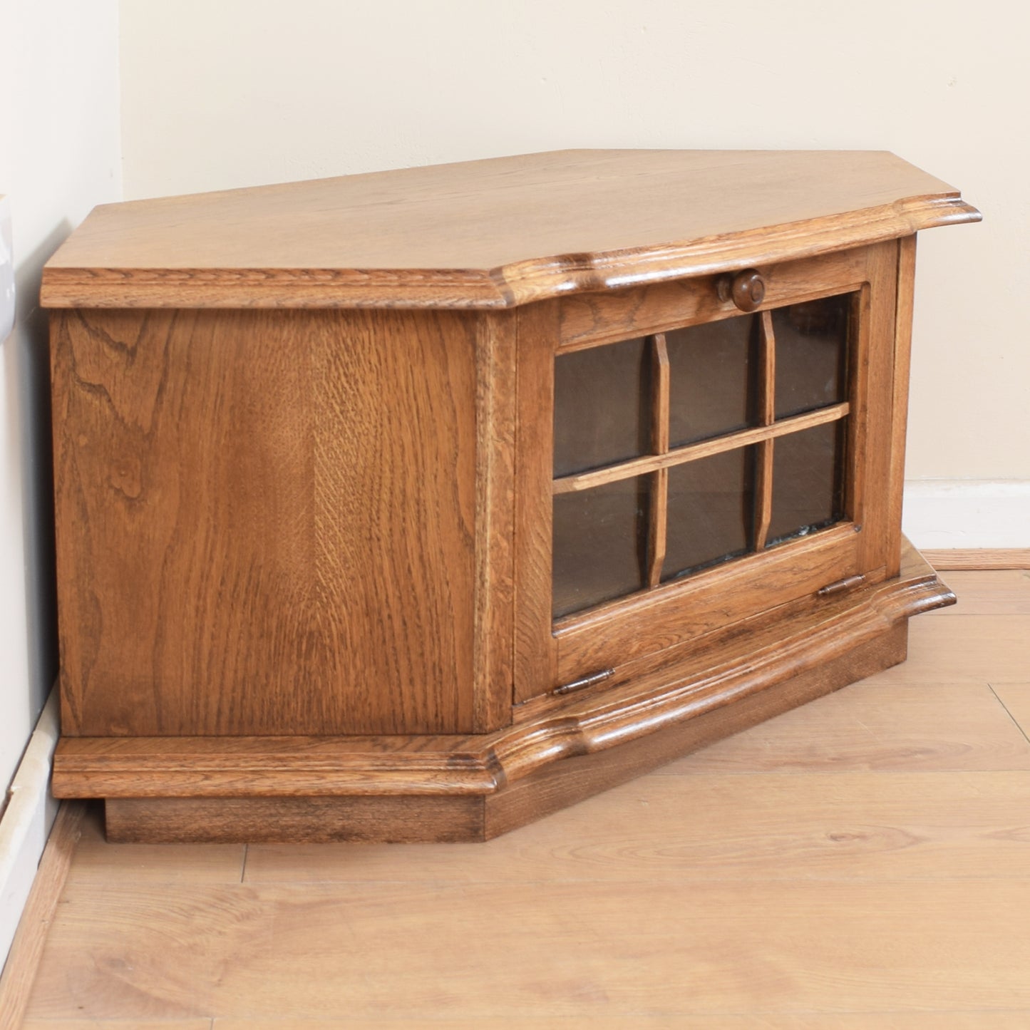 Oak TV Cabinet