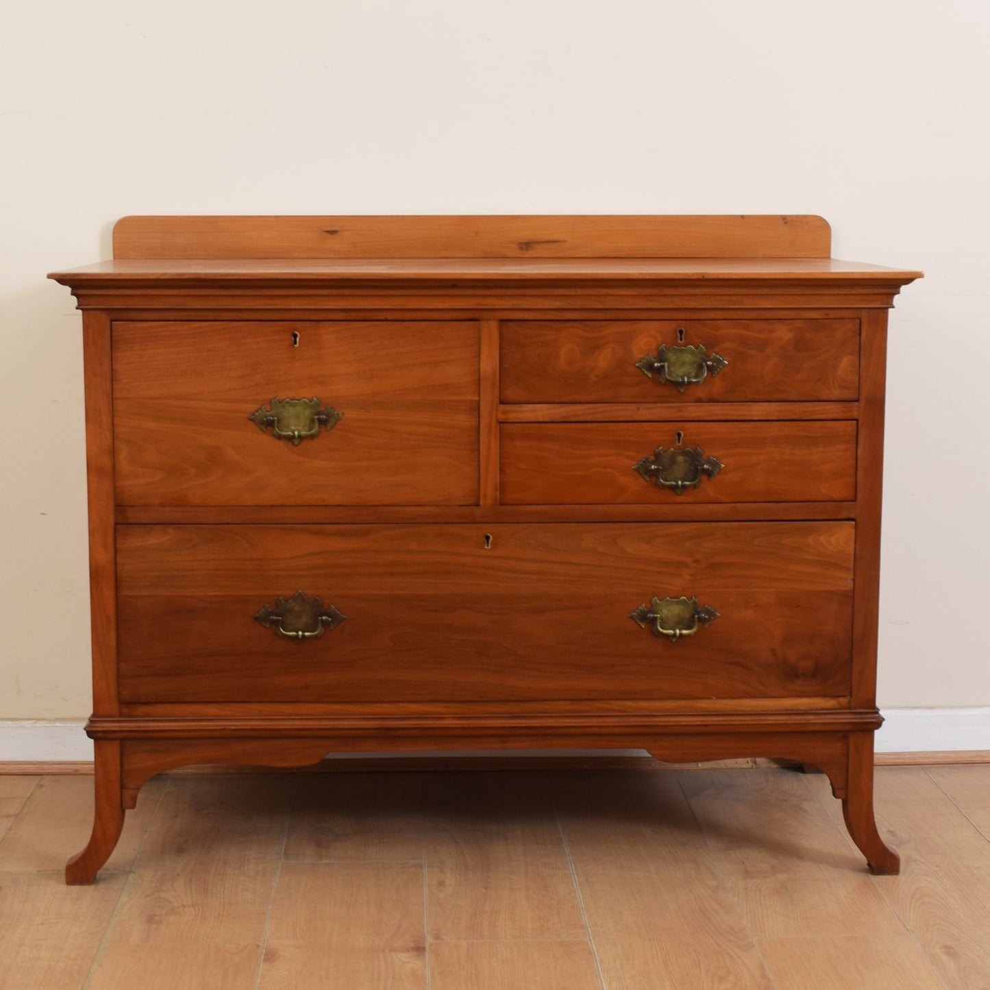 Arts and Crafts Mahogany Chest of Drawers.