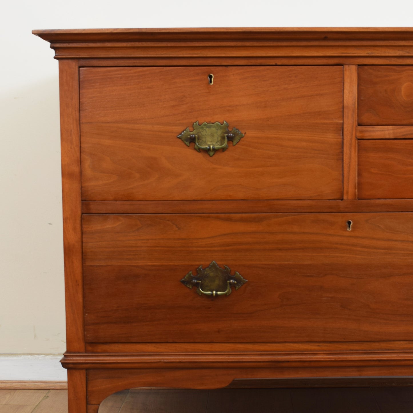 Arts and Crafts Mahogany Chest of Drawers.