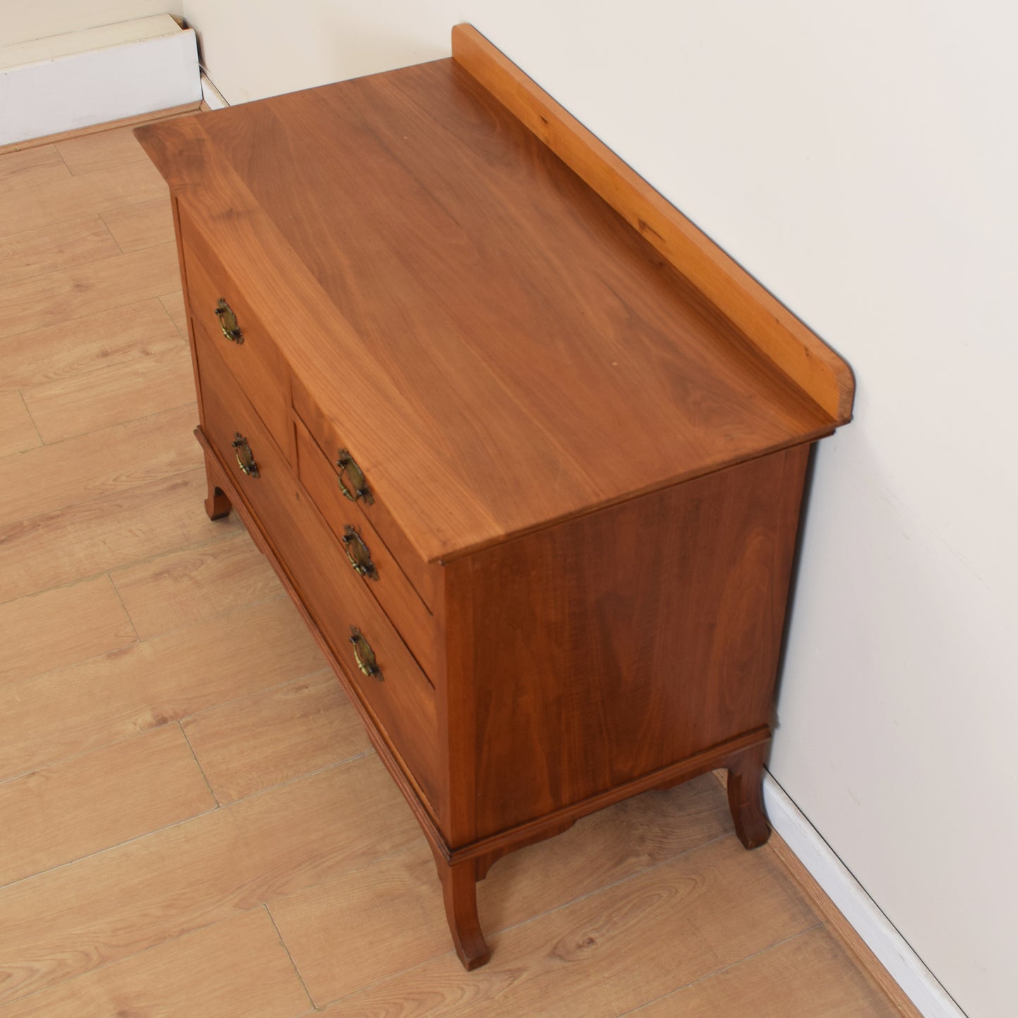 Arts and Crafts Mahogany Chest of Drawers.