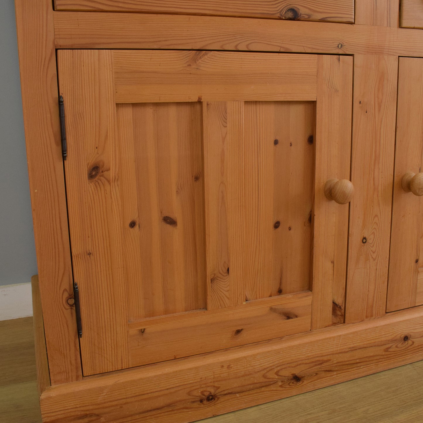 Large Pine Dresser