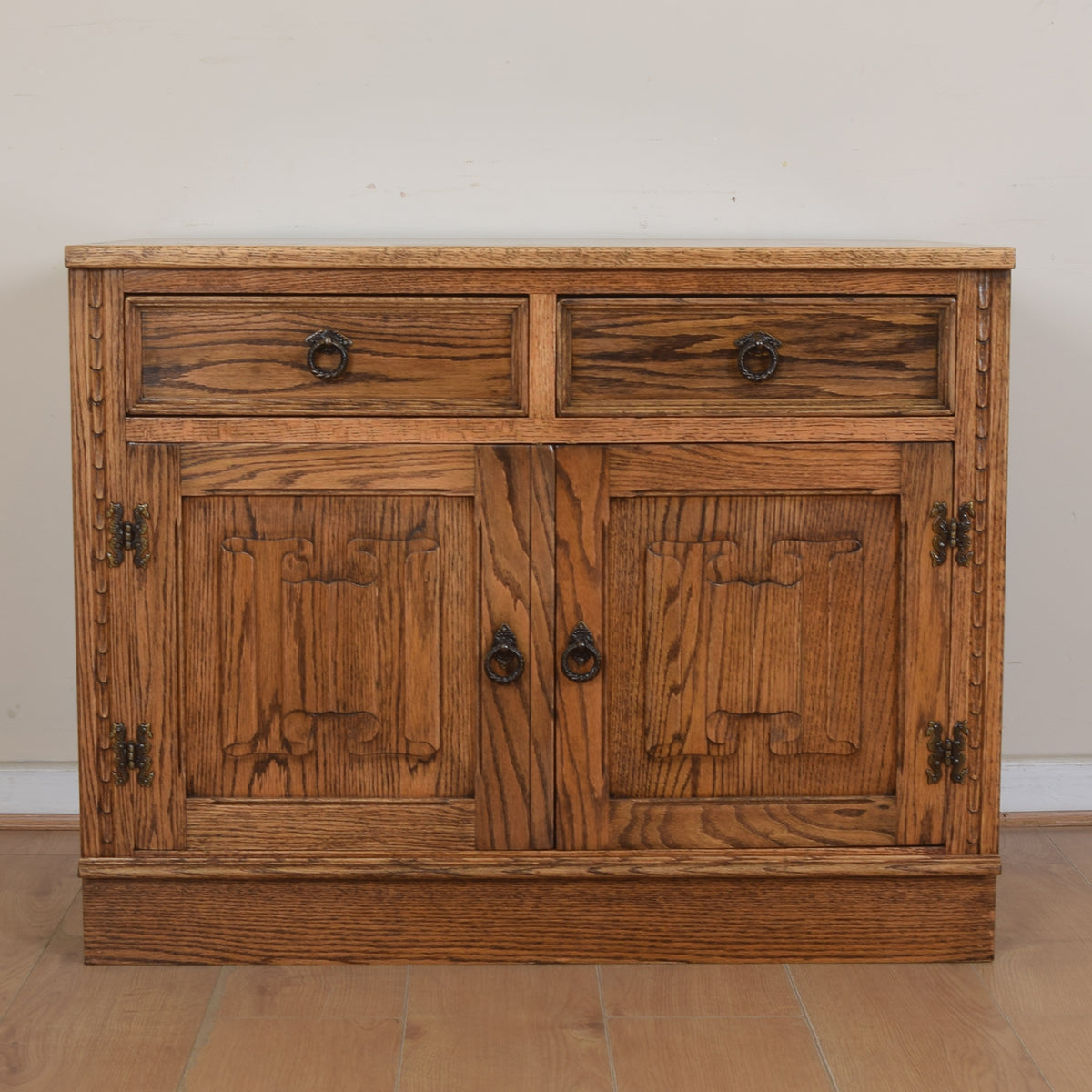 Jaycee Drawers & Cupboard