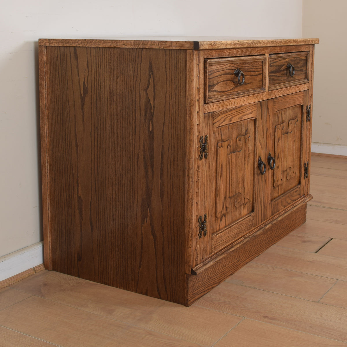 Jaycee Drawers & Cupboard