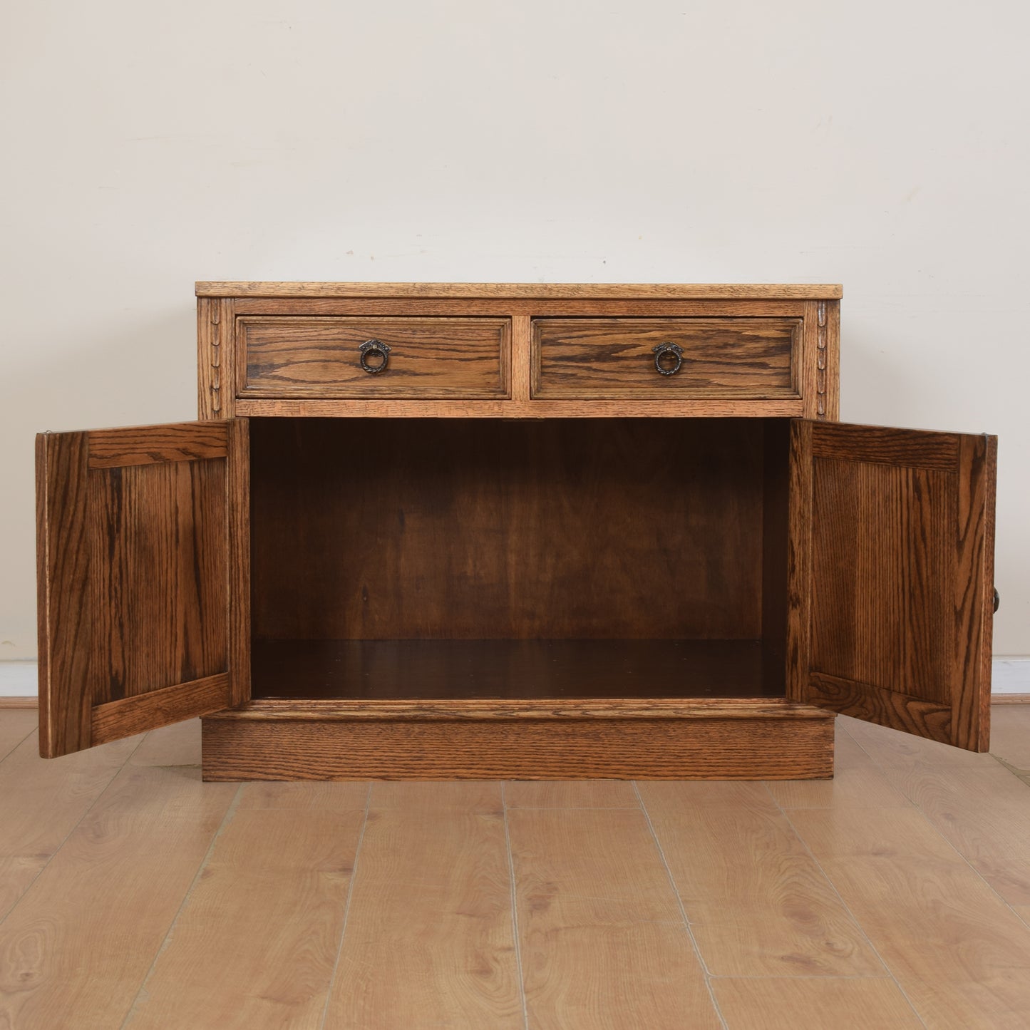 Jaycee Drawers & Cupboard