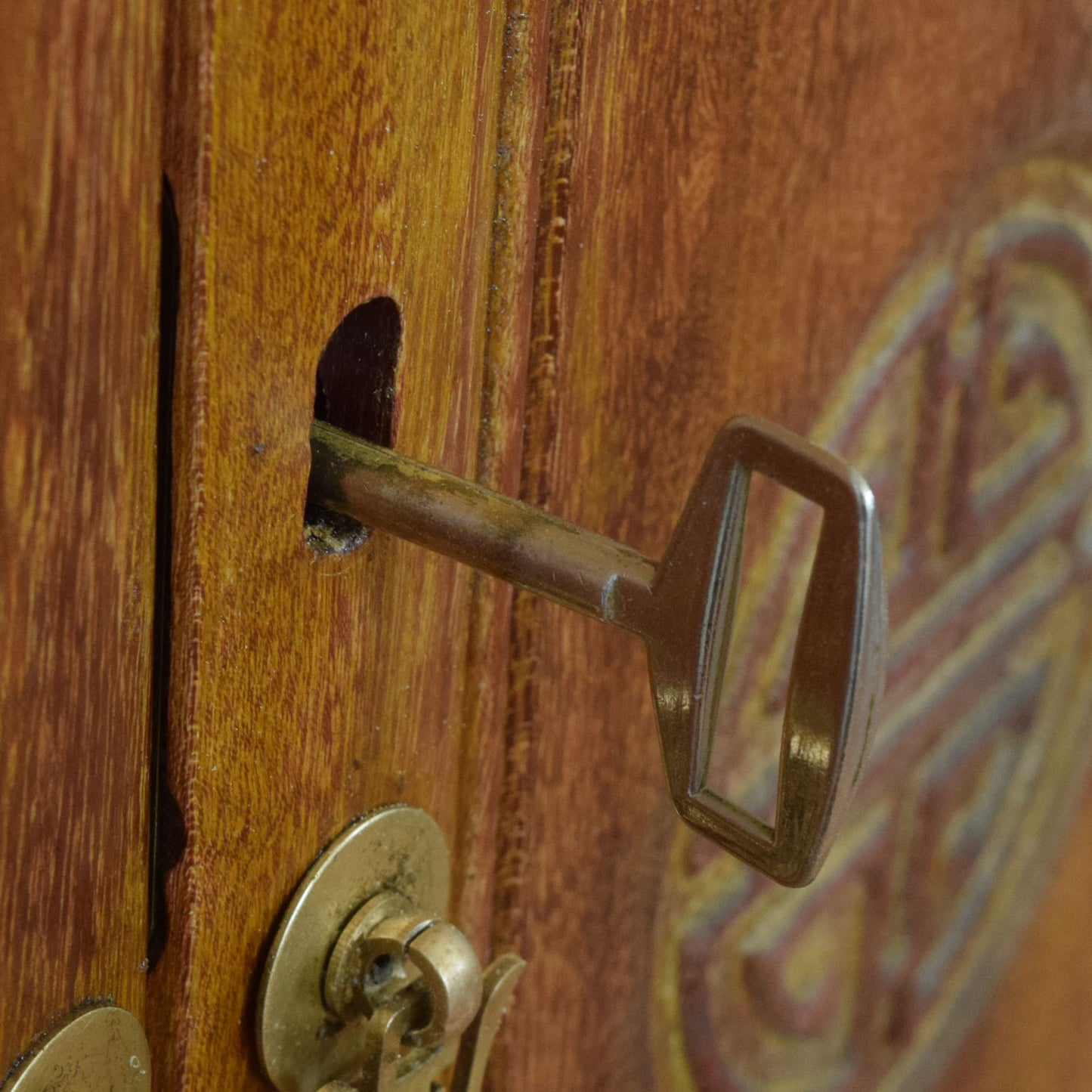 Chinese Rosewood Cabinet