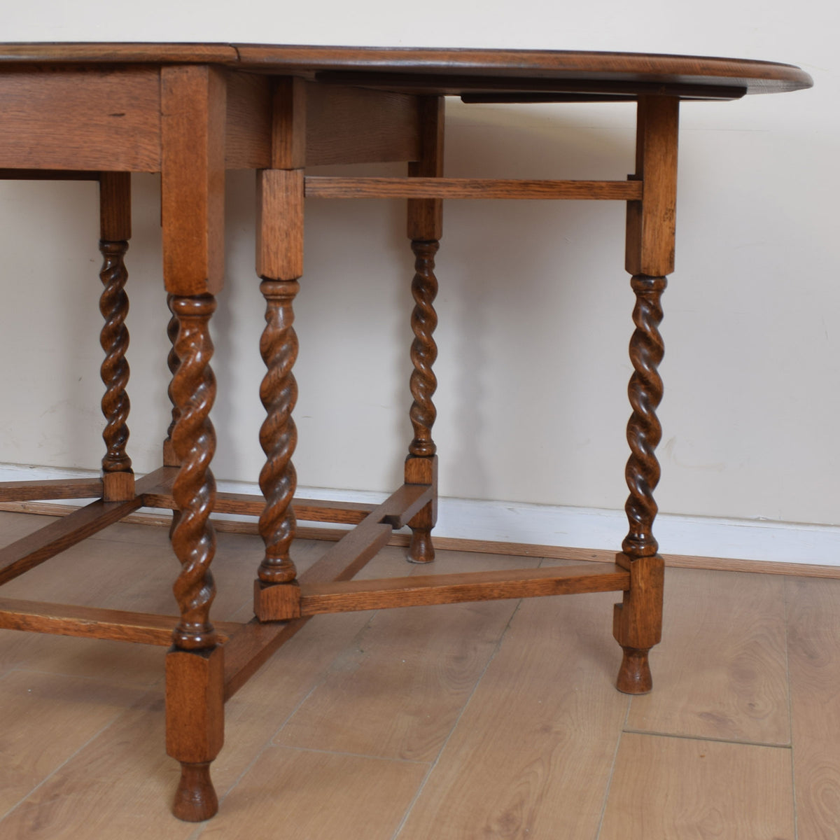 Large Barley Twist Table