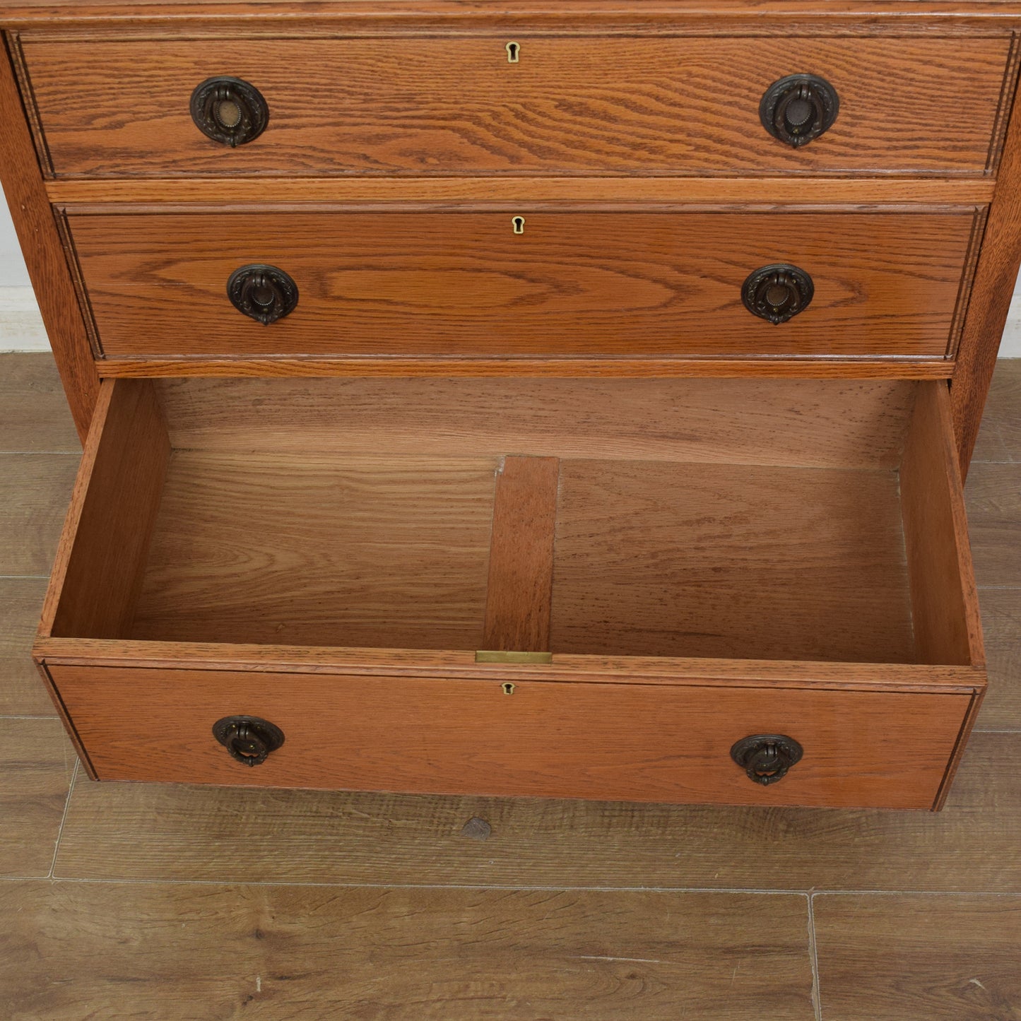 Oak Chest of Drawers