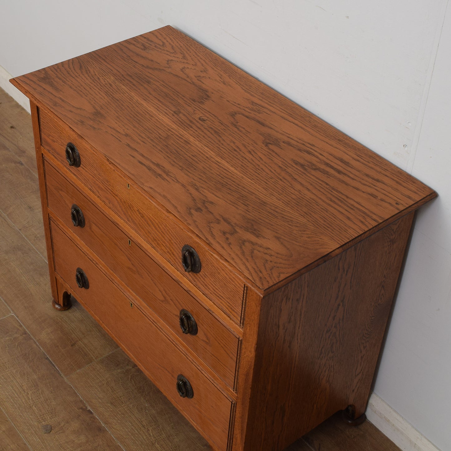 Oak Chest of Drawers