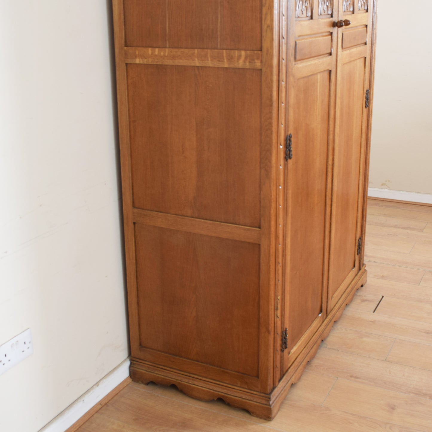Large Old Charm Wardrobe