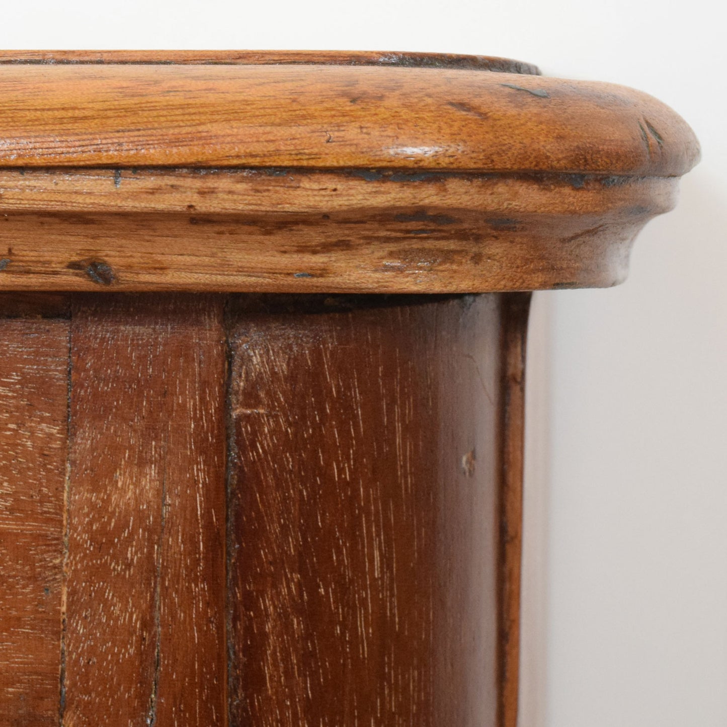 Rustic Mahogany Chest of Drawers