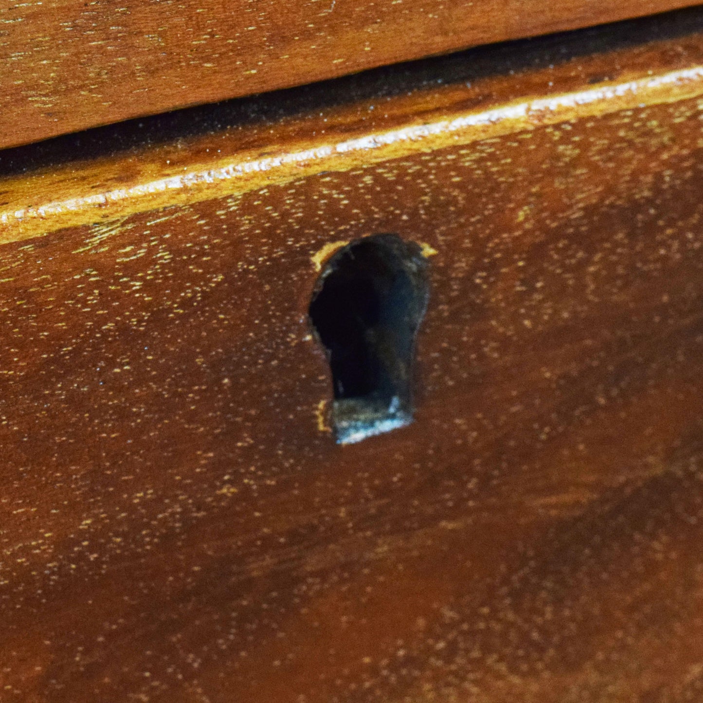 Rustic Mahogany Chest of Drawers