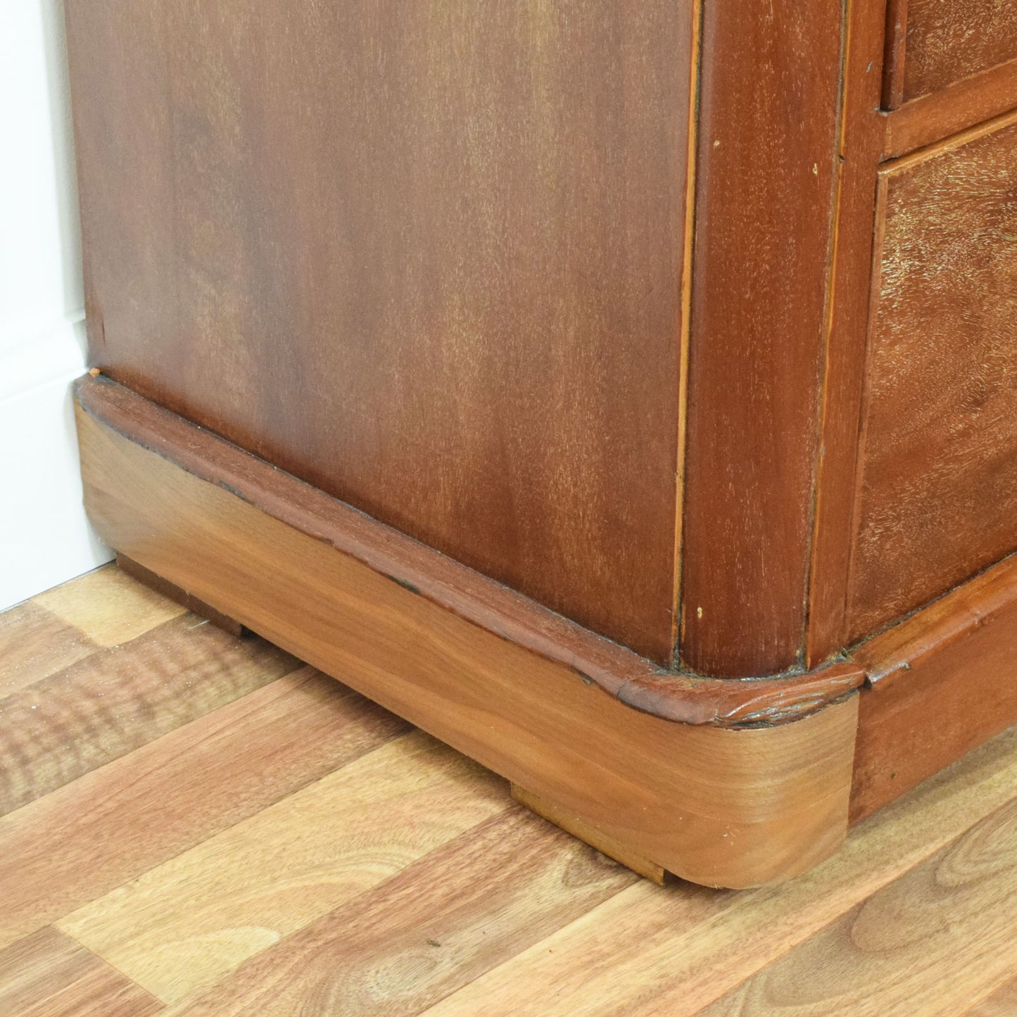 Rustic Mahogany Chest of Drawers