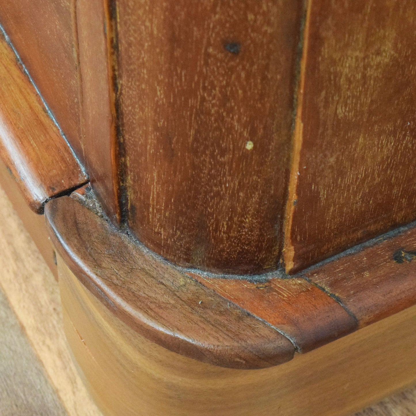 Rustic Mahogany Chest of Drawers
