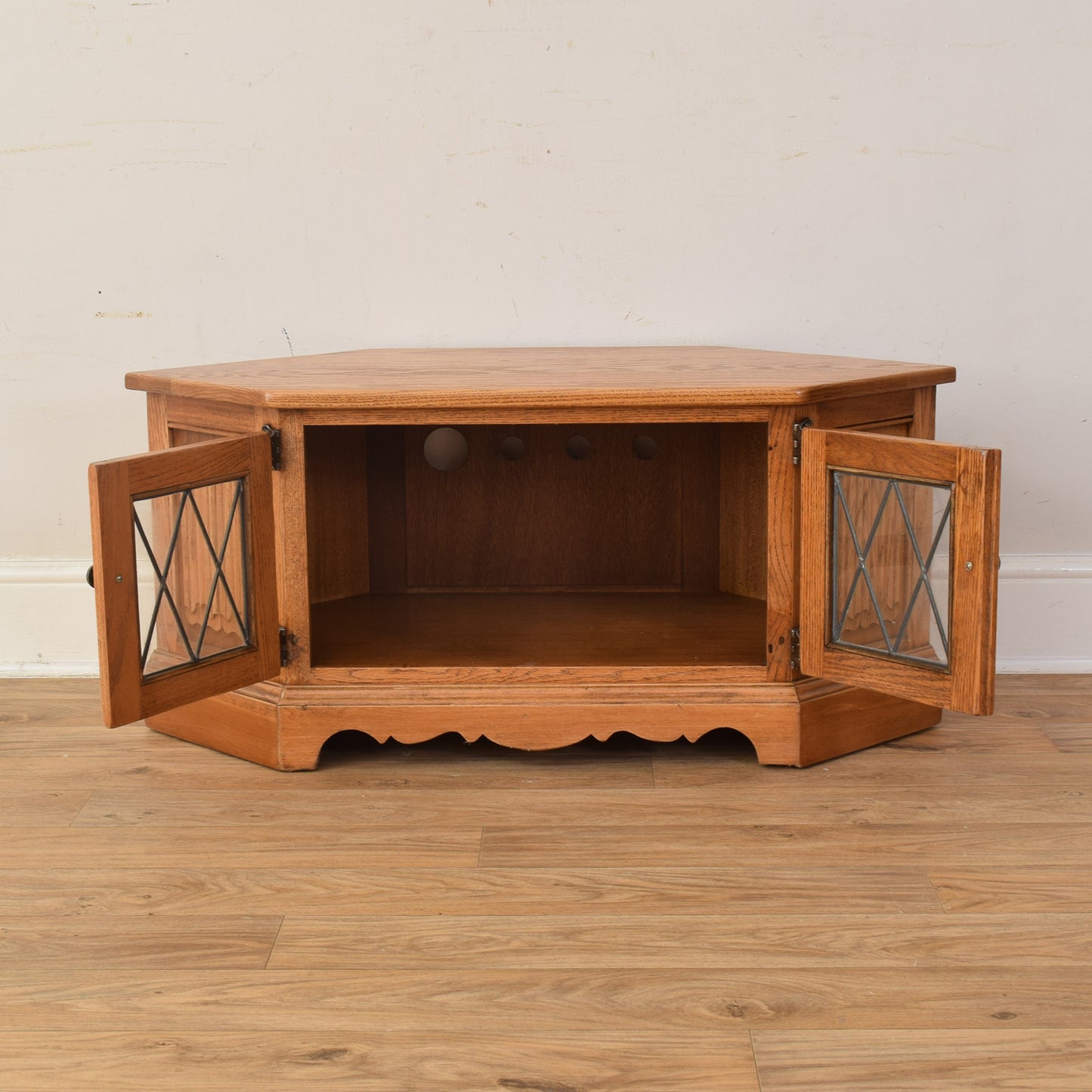Old Charm TV Cabinet