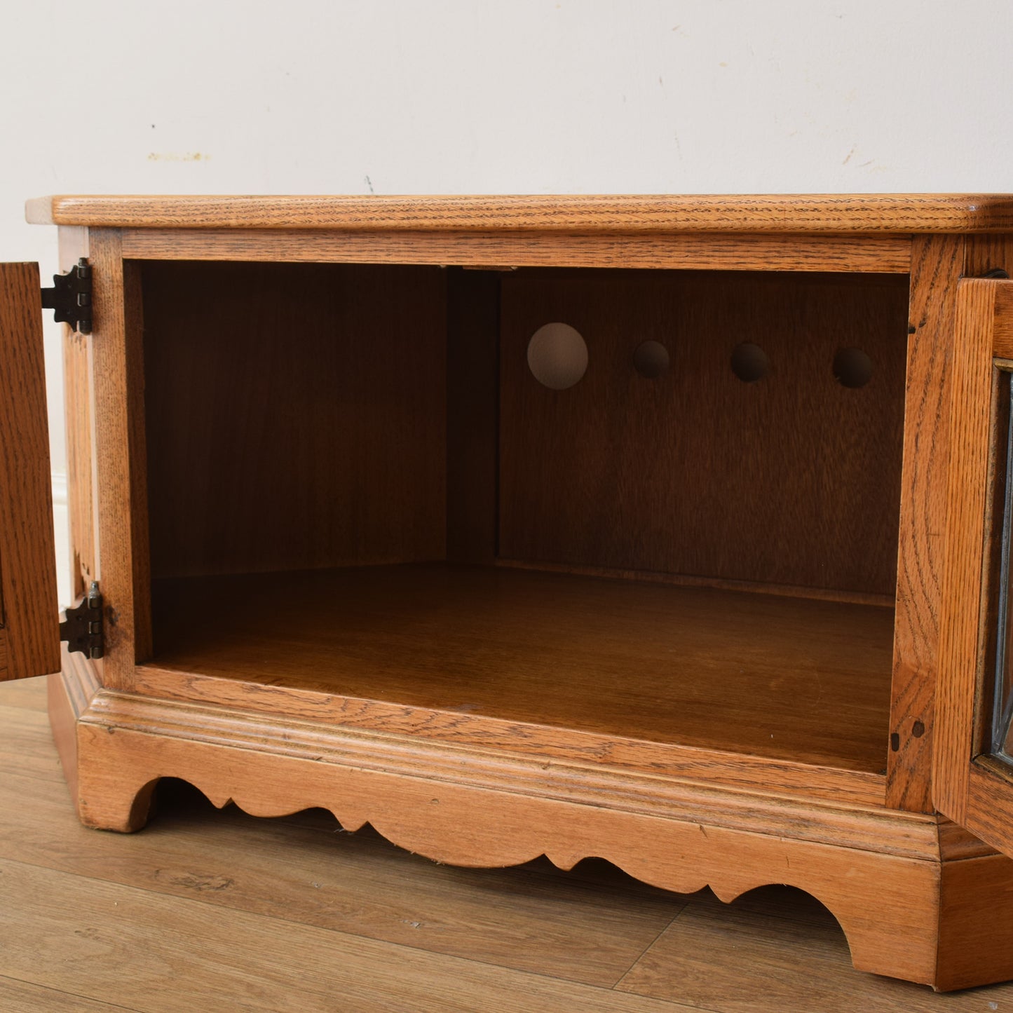 Old Charm TV Cabinet