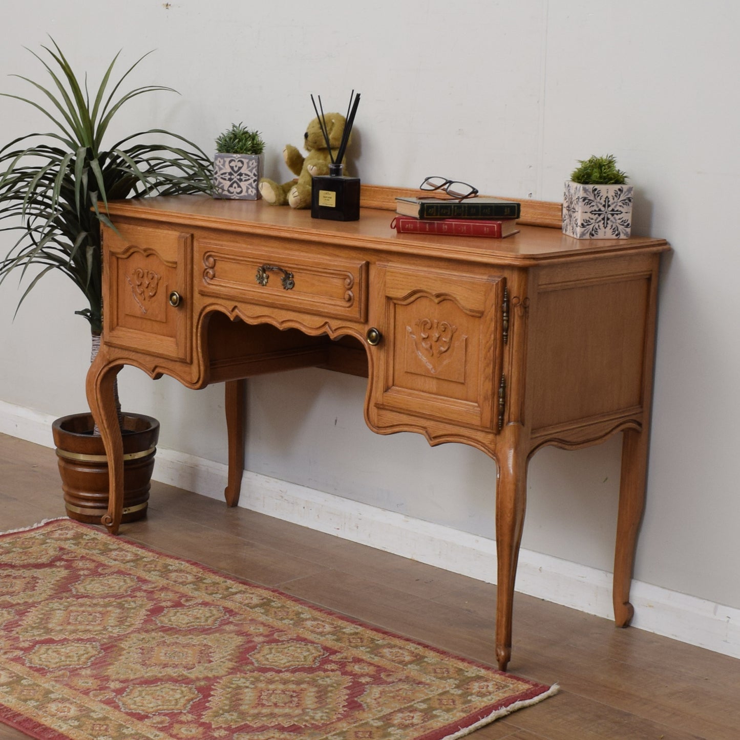 French Dressing Table