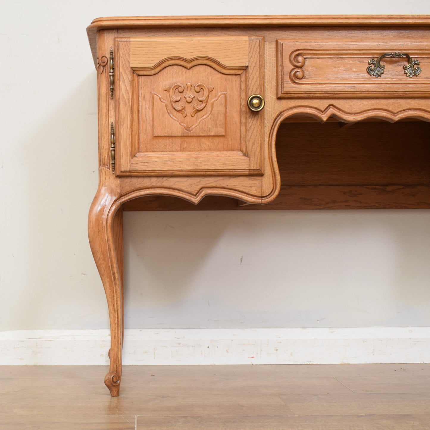 French Dressing Table